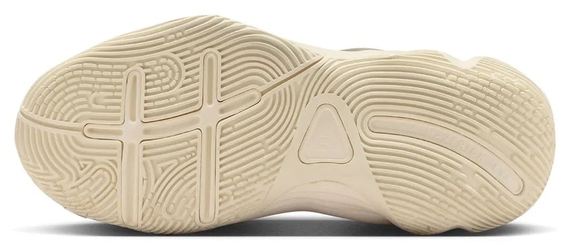 کفش بسکتبال بچگانه Nike مدل Giannis Immortality 4 GS کفش بسکتبال بچگانه Nike مدل Giannis Immortality 4 GS