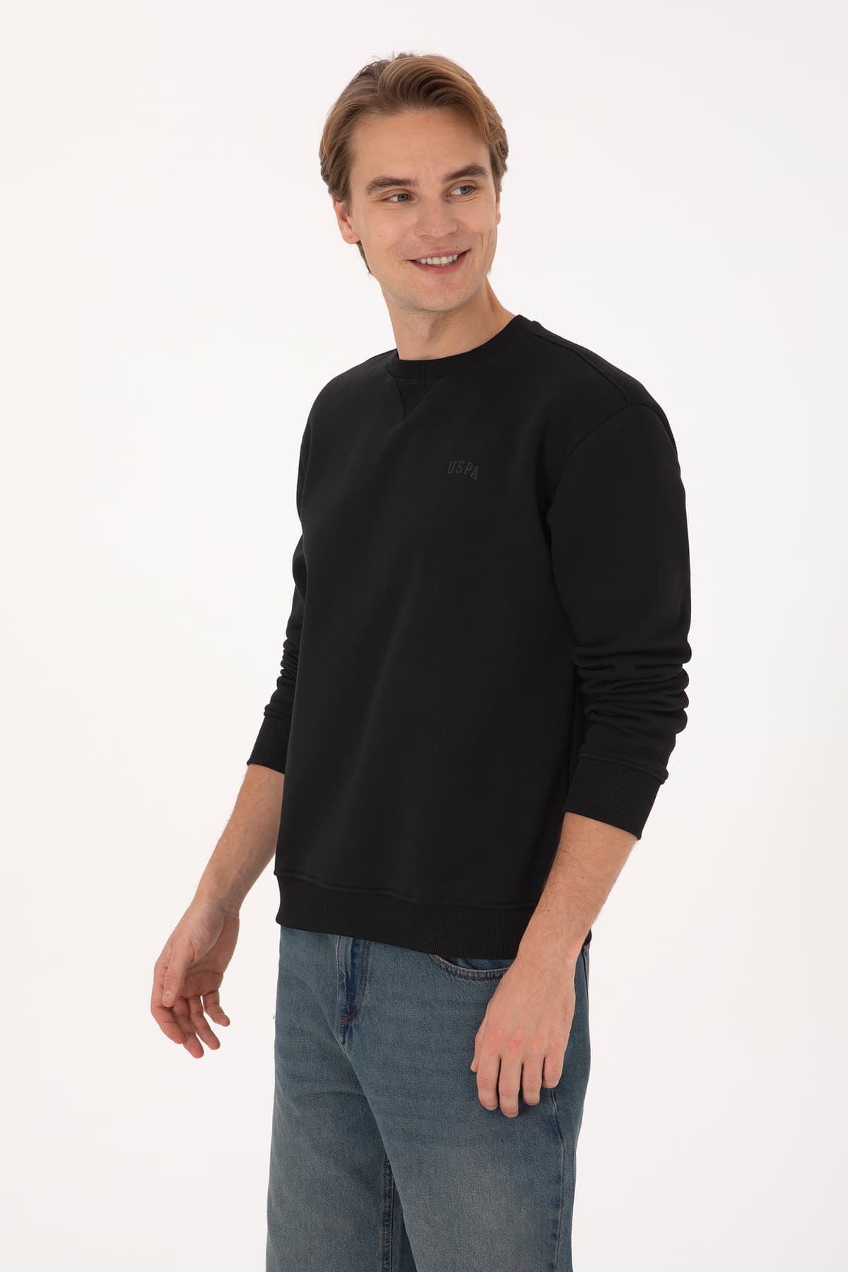 سوئیشرت مردانه U.S. Polo Assn. کامفورت فیت یقه گرد شاردونی مشکی بیسیک مدل 50313757-VR046 سوئیشرت مردانه U.S. Polo Assn. کامفورت فیت یقه گرد شاردونی مشکی بیسیک مدل 50313757-VR046