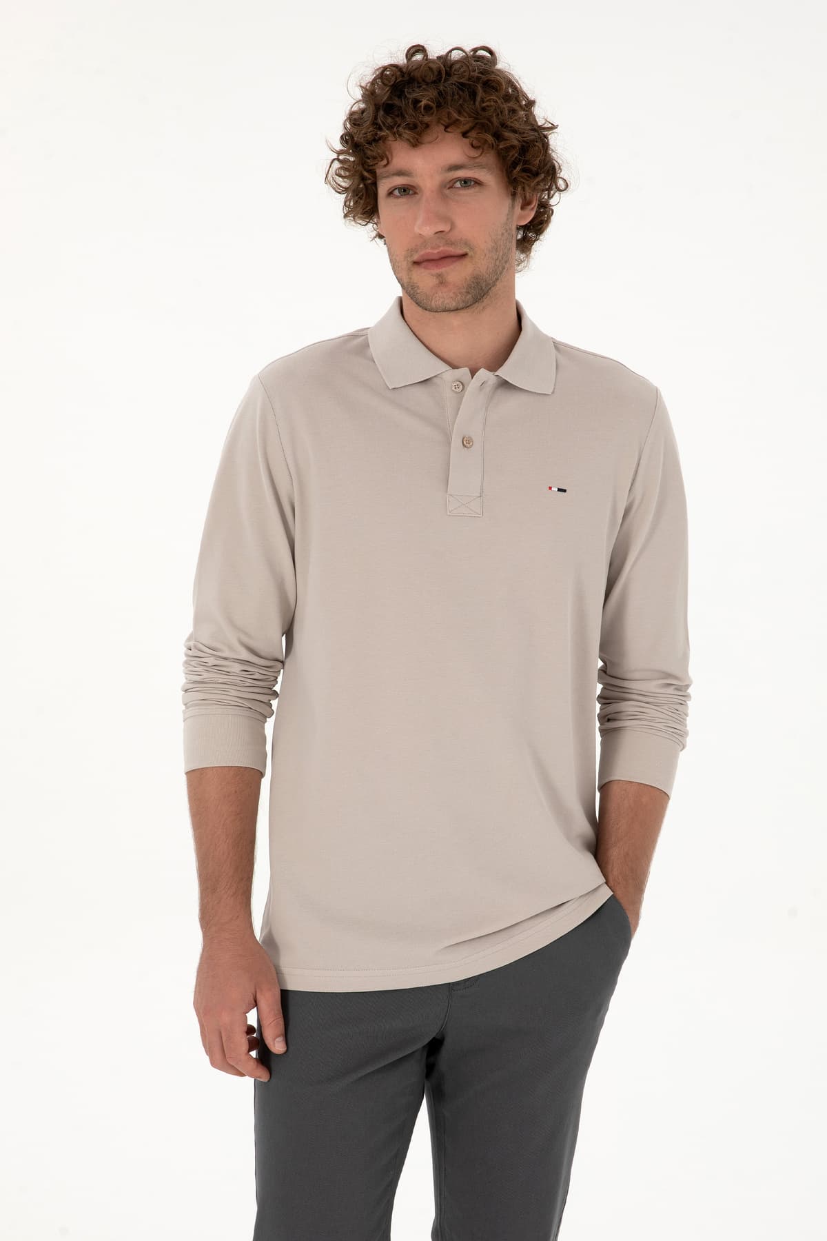 سوئیشرت مردانه U.S. Polo Assn. فیت معمولی یقه پولو سنگی ساده مدل 50315941-VR049 سوئیشرت مردانه U.S. Polo Assn. فیت معمولی یقه پولو سنگی ساده مدل 50315941-VR049
