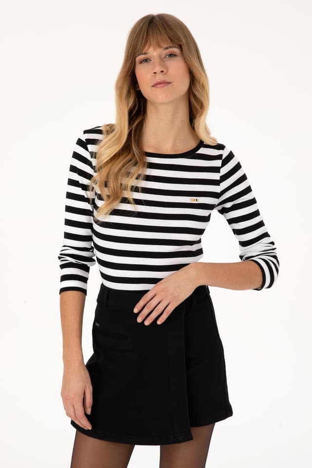 سوئیشرت زنانه U.S. Polo Assn. مشکی راهراه با یقه گرد مدل 50314203-VR046 سوئیشرت زنانه U.S. Polo Assn. مشکی راهراه با یقه گرد مدل 50314203-VR046