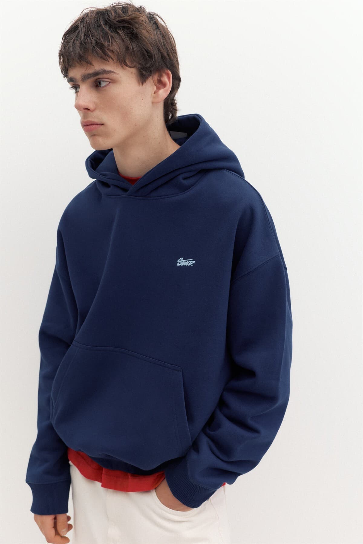 سویشرت کلاهدار Pull & Bear با فرم باکسی STWD سویشرت کلاهدار Pull & Bear با فرم باکسی STWD