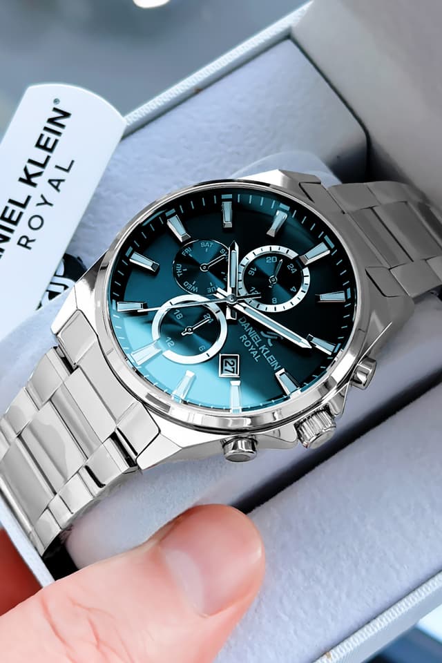 ساعت مردانه Daniel Klein ضد آب 3 ATM بند فولادی سبز نفتی مدل DKE2056C4 ساعت مردانه Daniel Klein ضد آب 3 ATM بند فولادی سبز نفتی مدل DKE2056C4