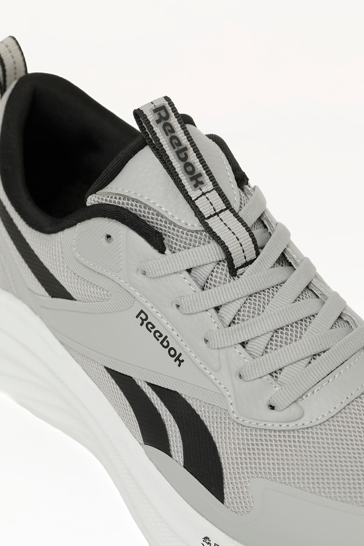 کفش دویدن مردانه Reebok خاکستری مدل Max Lift II کفش دویدن مردانه Reebok خاکستری مدل Max Lift II
