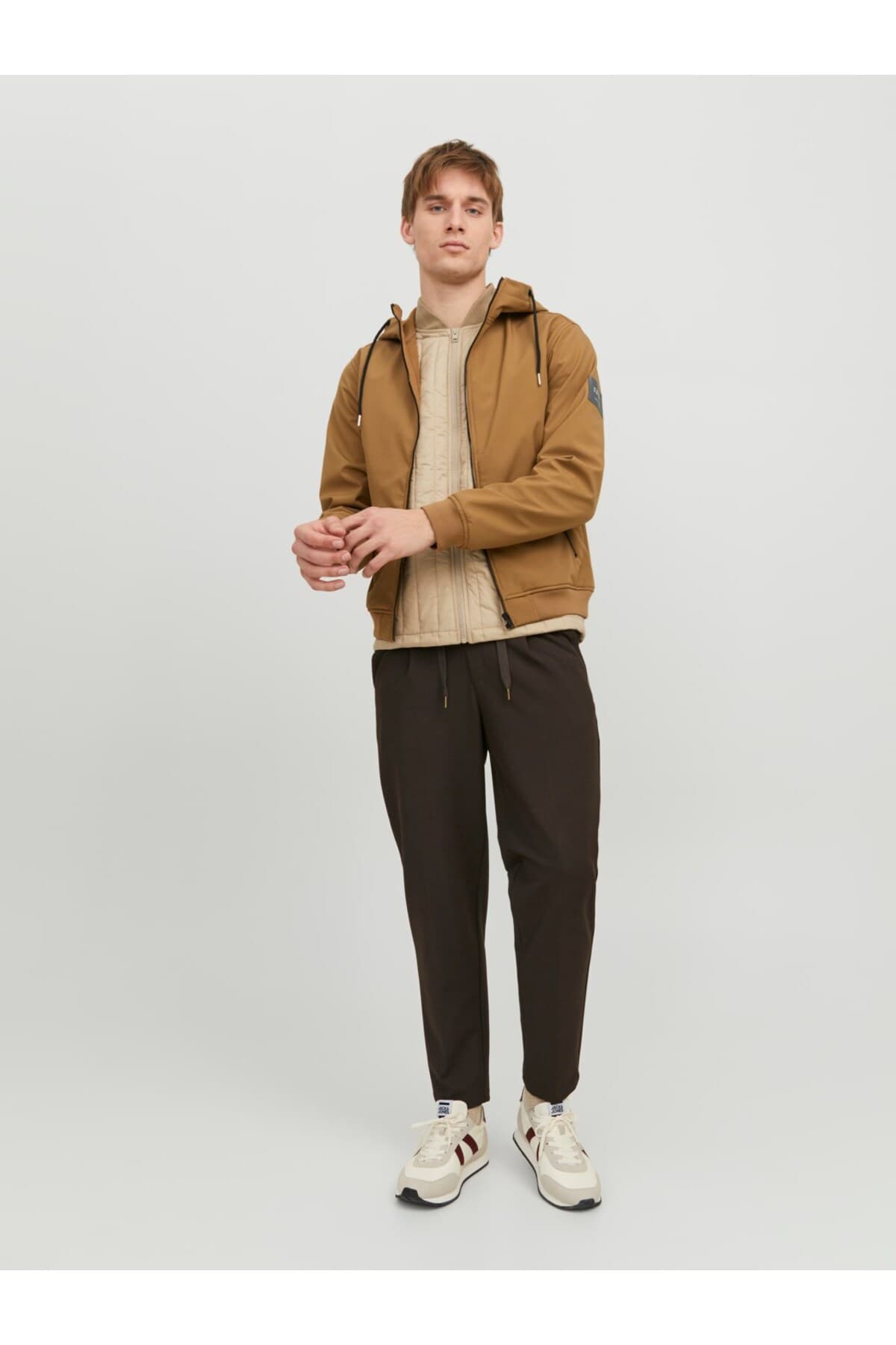 ژاکت مردانه Jack & Jones Jjebasic ضدآب سافتشل مدل 12236300 ژاکت مردانه Jack & Jones Jjebasic ضدآب سافتشل مدل 12236300
