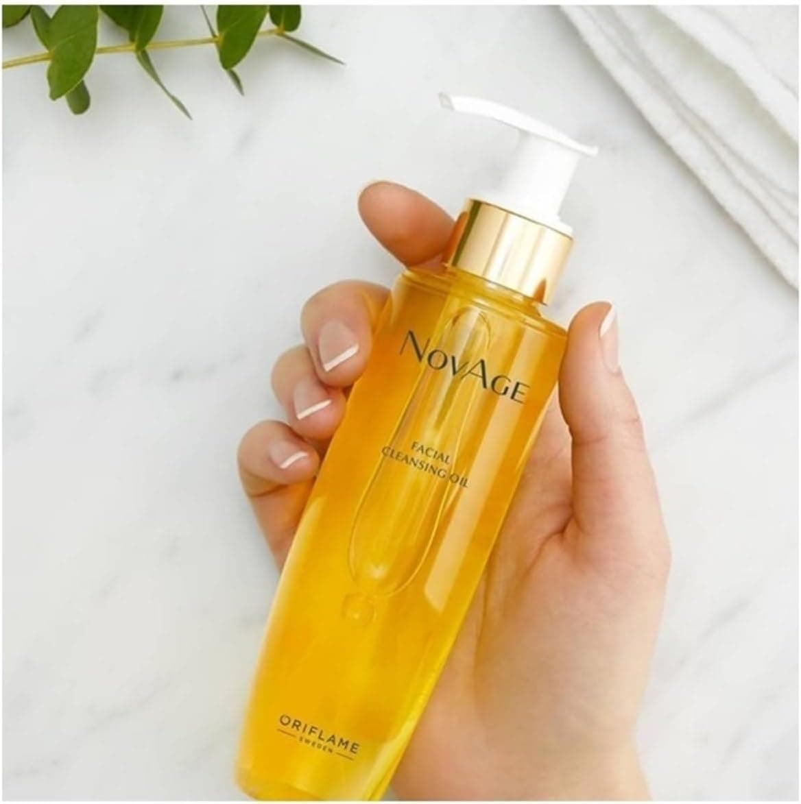 روغن پاککننده صورت Oriflame NovAge برای پاککردن آرایش ضدآب و آلودگی روغن پاککننده صورت Oriflame NovAge برای پاککردن آرایش ضدآب و آلودگی