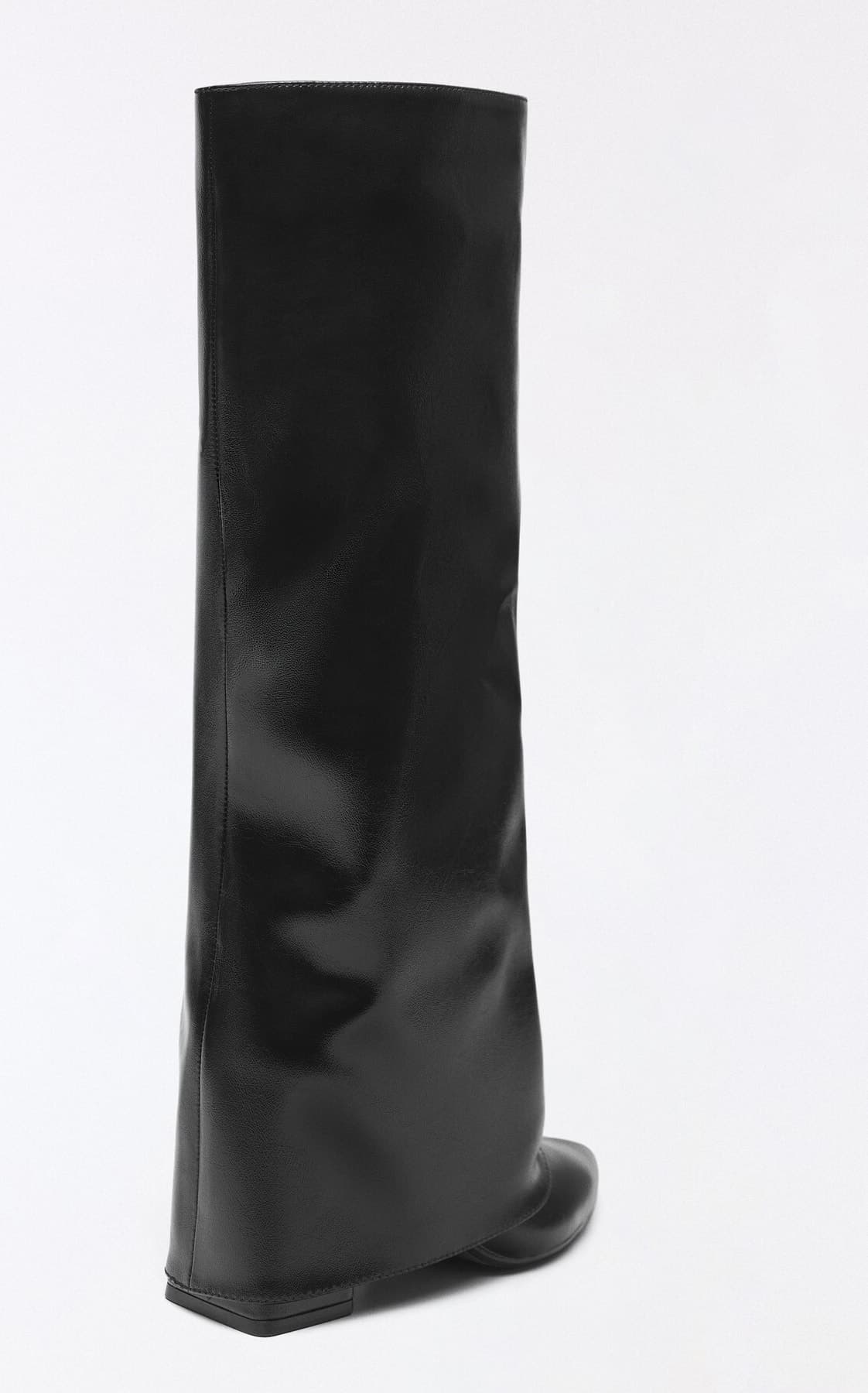 بوت زنانه Bershka پاشنهدار بوت زنانه Bershka پاشنهدار