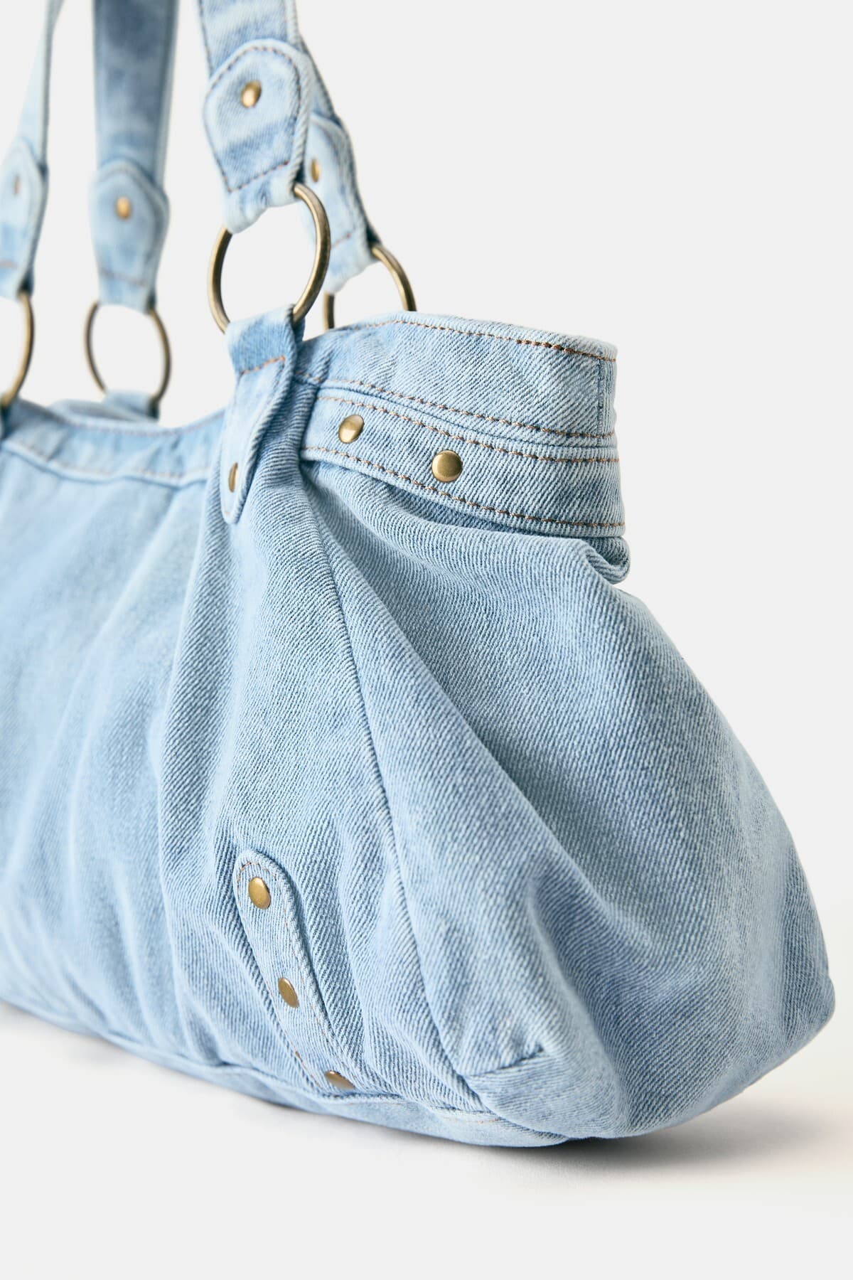 کیف توت زنانه Pull & Bear دنیم حلقهدار کیف توت زنانه Pull & Bear دنیم حلقهدار