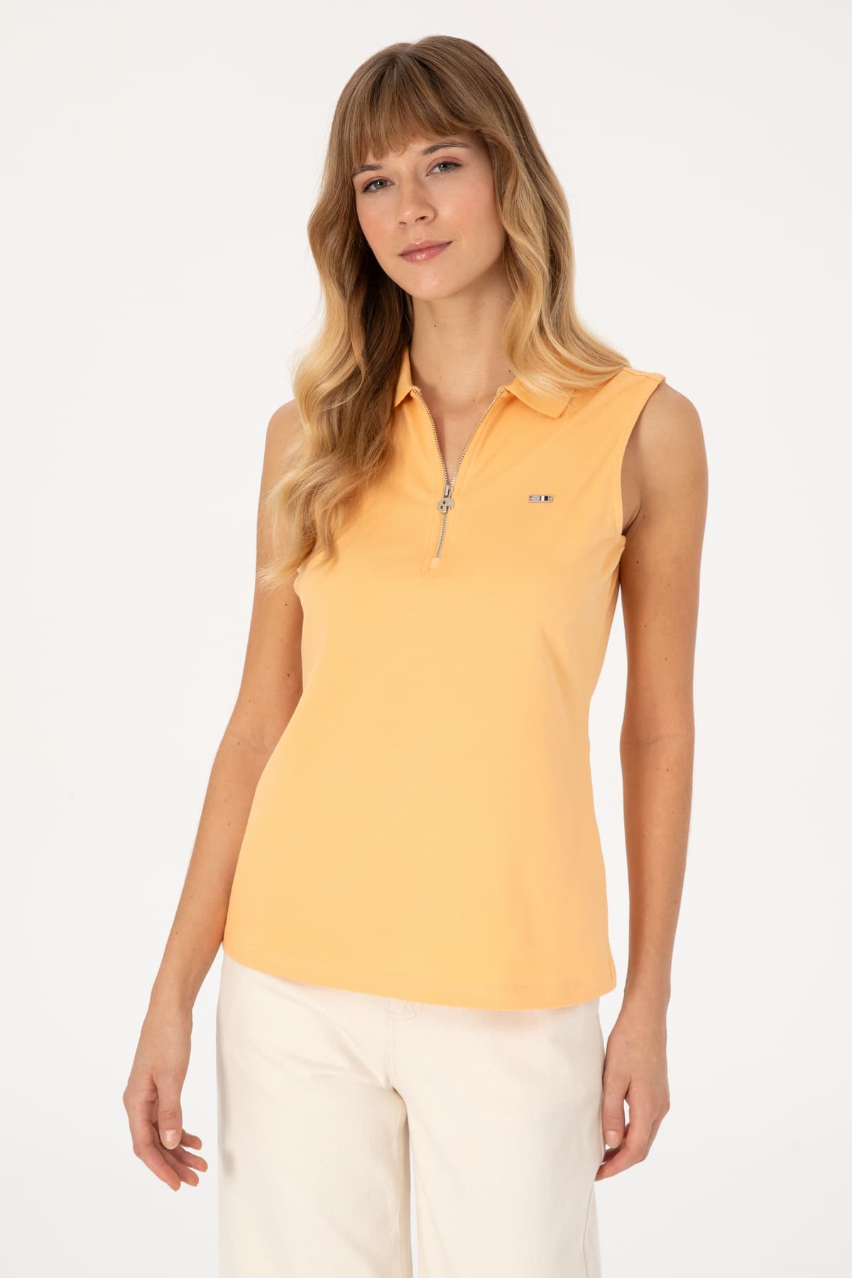 تیشرت زنانه U.S. Polo Assn. یقه پولو نیمزیپ نارنجی مدل 50324852-VR202 تیشرت زنانه U.S. Polo Assn. یقه پولو نیمزیپ نارنجی مدل 50324852-VR202
