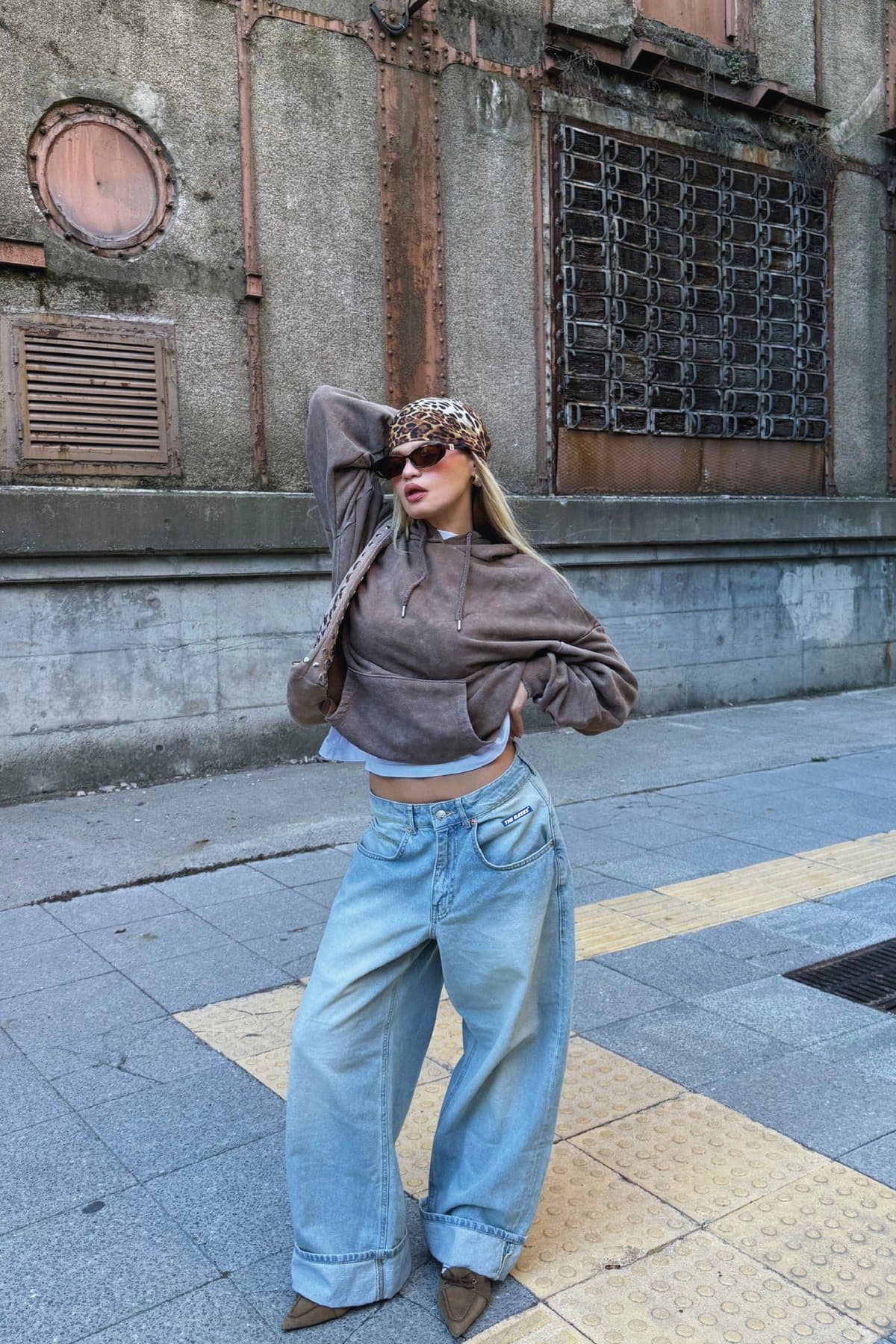 شلوار جین bases. بگی گشاد آبی شلوار جین bases. بگی گشاد آبی