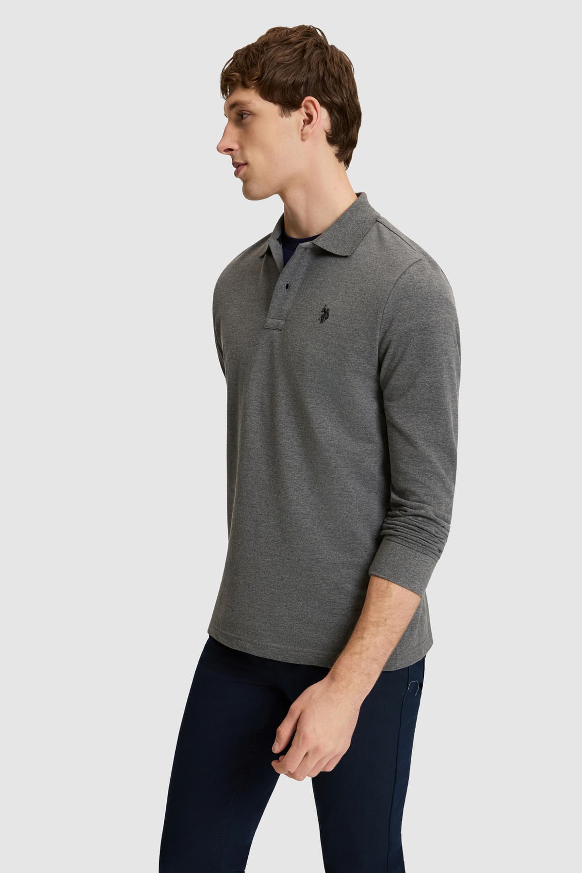 سوئیشرت مردانه U.S. Polo Assn. یقه پولو فیت معمولی خاکستری ذغالی ملانژ مدل 50333246-VR081 سوئیشرت مردانه U.S. Polo Assn. یقه پولو فیت معمولی خاکستری ذغالی ملانژ مدل 50333246-VR081