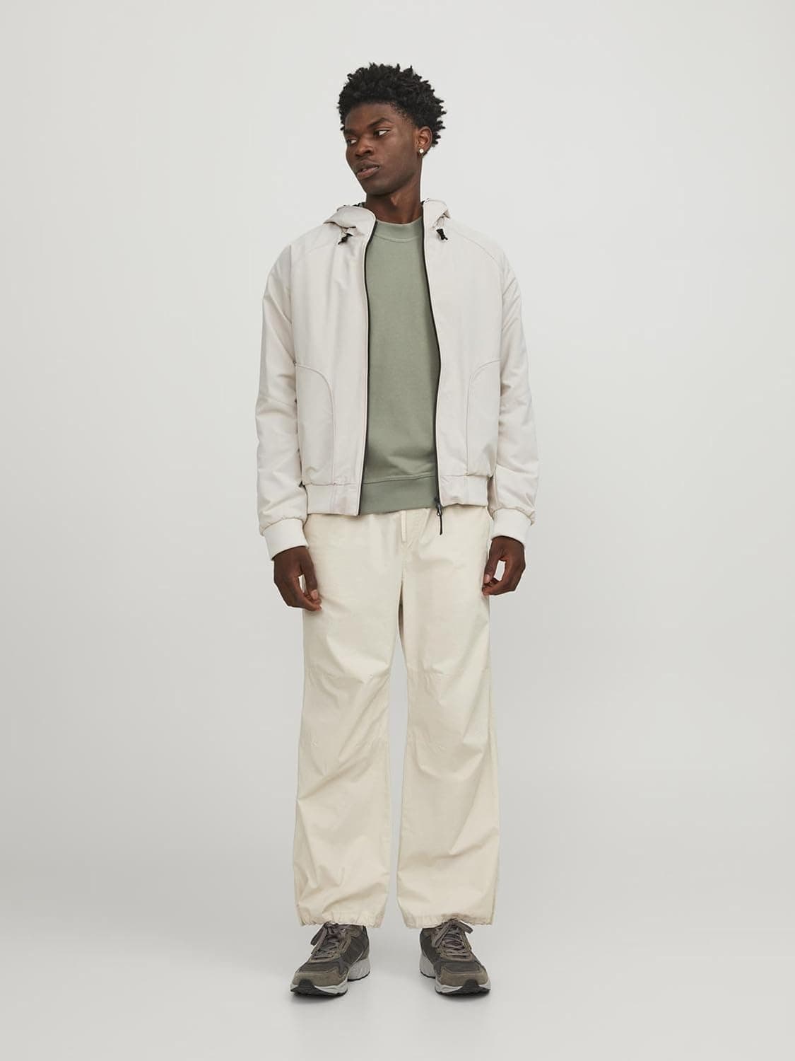 ژاکت بامبر مردانه Jack & Jones مدل JCOTRACK ژاکت بامبر مردانه Jack & Jones مدل JCOTRACK