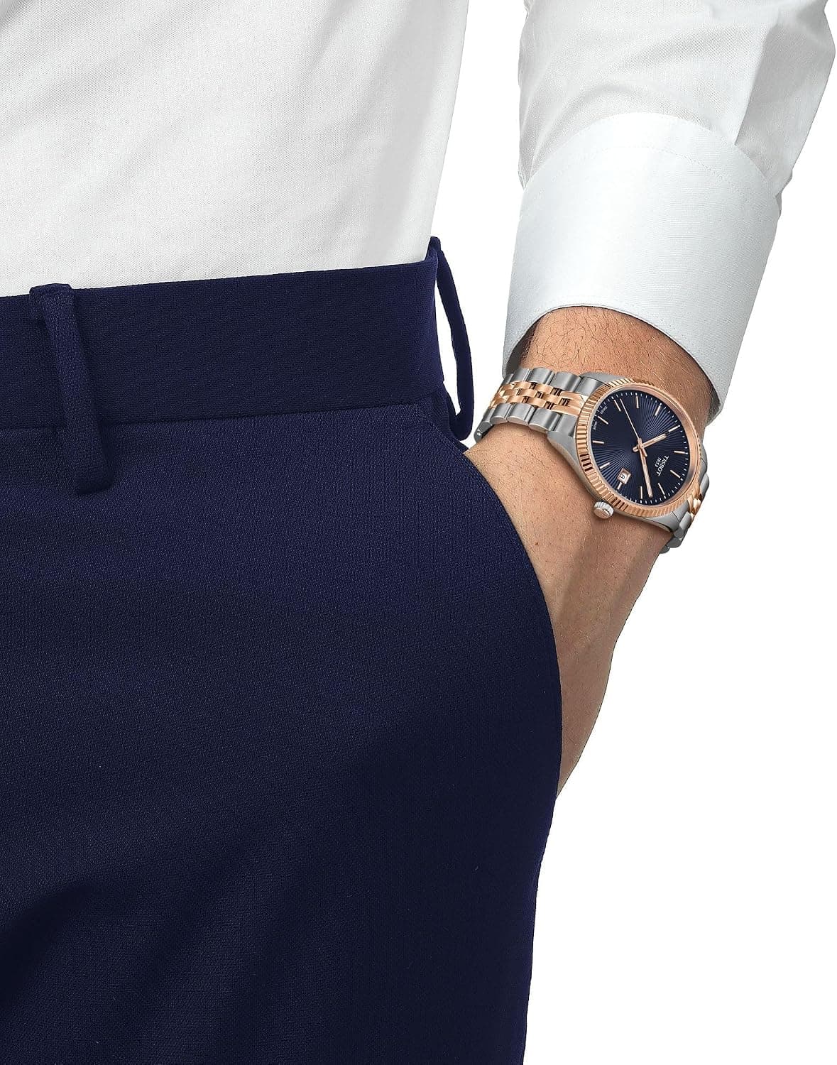 ساعت مچی مردانه Tissot Ballard صفحه آبی کلاسیک مدل T1564102204100 ساعت مچی مردانه Tissot Ballard صفحه آبی کلاسیک مدل T1564102204100