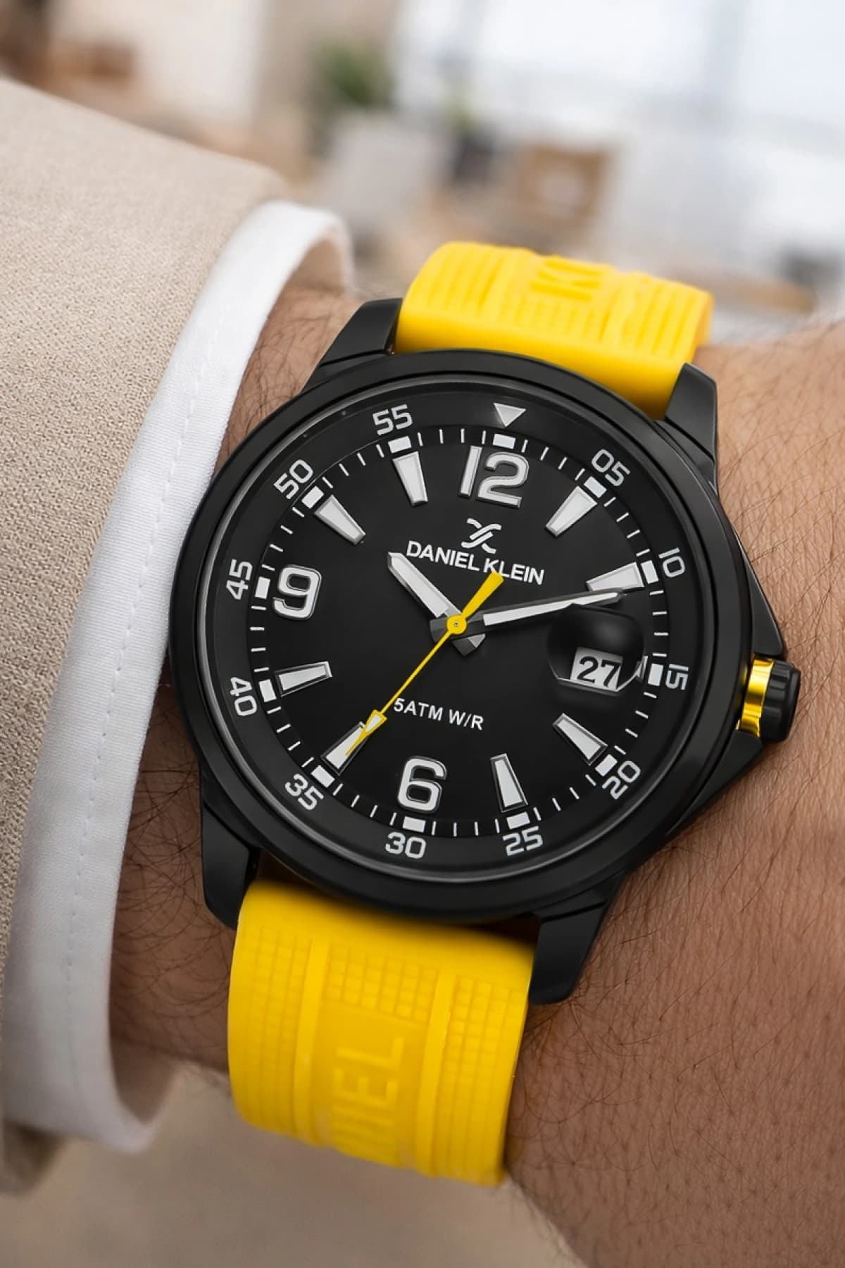 ساعت مچی مردانه Daniel Klein بند سیلیکونی کیس فولادی تقویمدار زرد مدل zmdk1214 ساعت مچی مردانه Daniel Klein بند سیلیکونی کیس فولادی تقویمدار زرد مدل zmdk1214