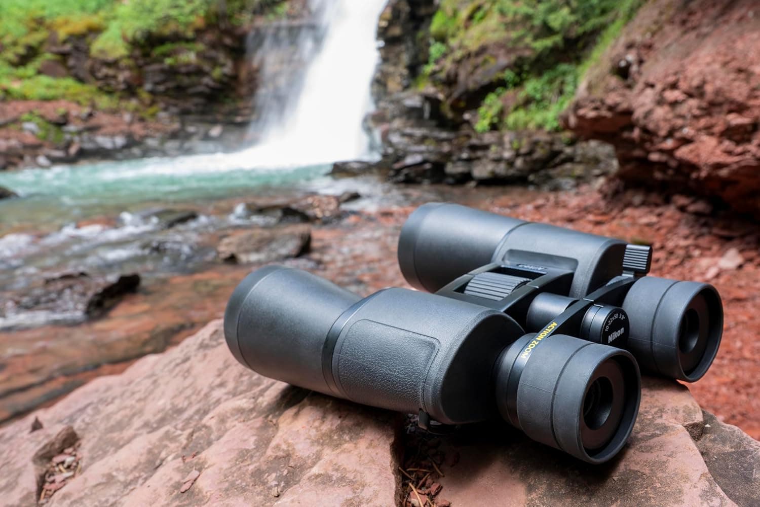 دوربین دوچشمی Nikon Action Zoom با زوم متغیر 10-22x50 ضدآب و ضدبخار دوربین دوچشمی Nikon Action Zoom با زوم متغیر 10-22x50 ضدآب و ضدبخار
