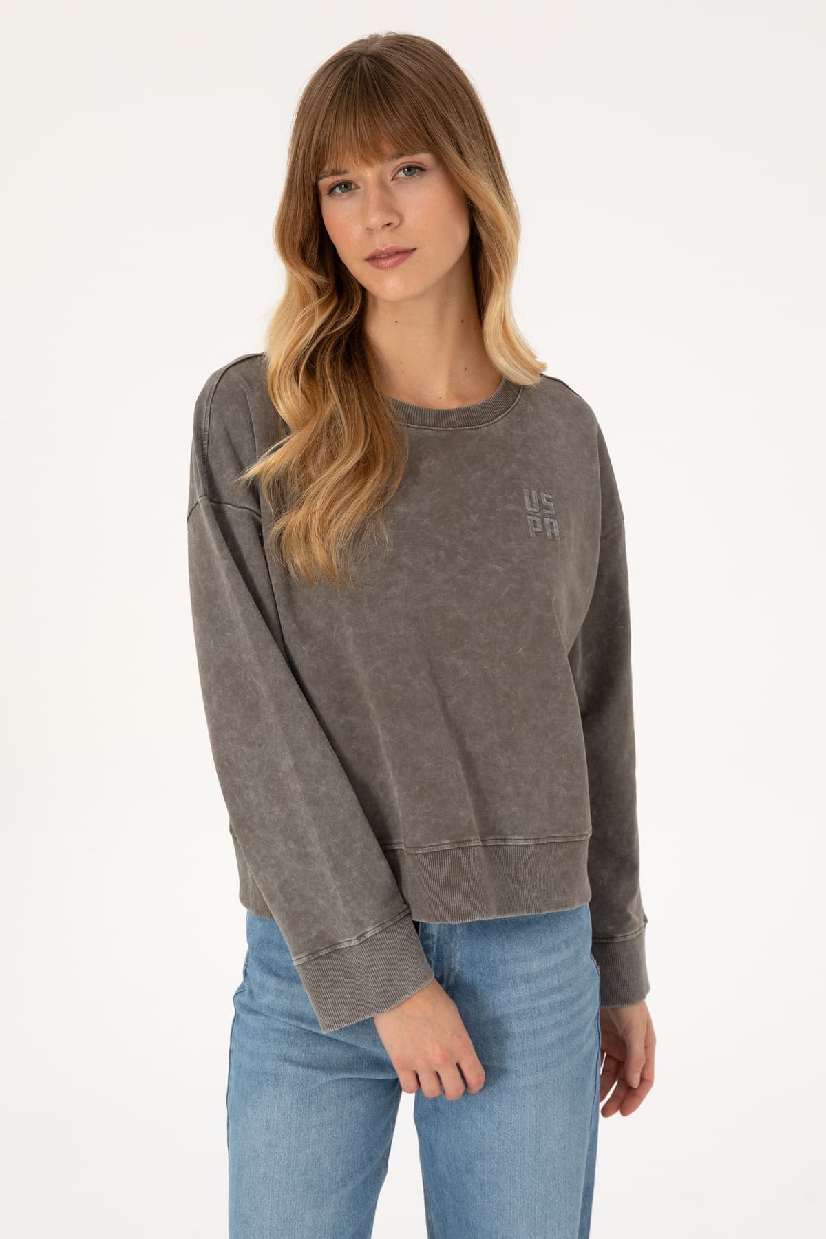 سوئیشرت زنانه U.S. Polo Assn. یقه گرد شستهشده رنگ میلی مدل 50314186-VR052 سوئیشرت زنانه U.S. Polo Assn. یقه گرد شستهشده رنگ میلی مدل 50314186-VR052