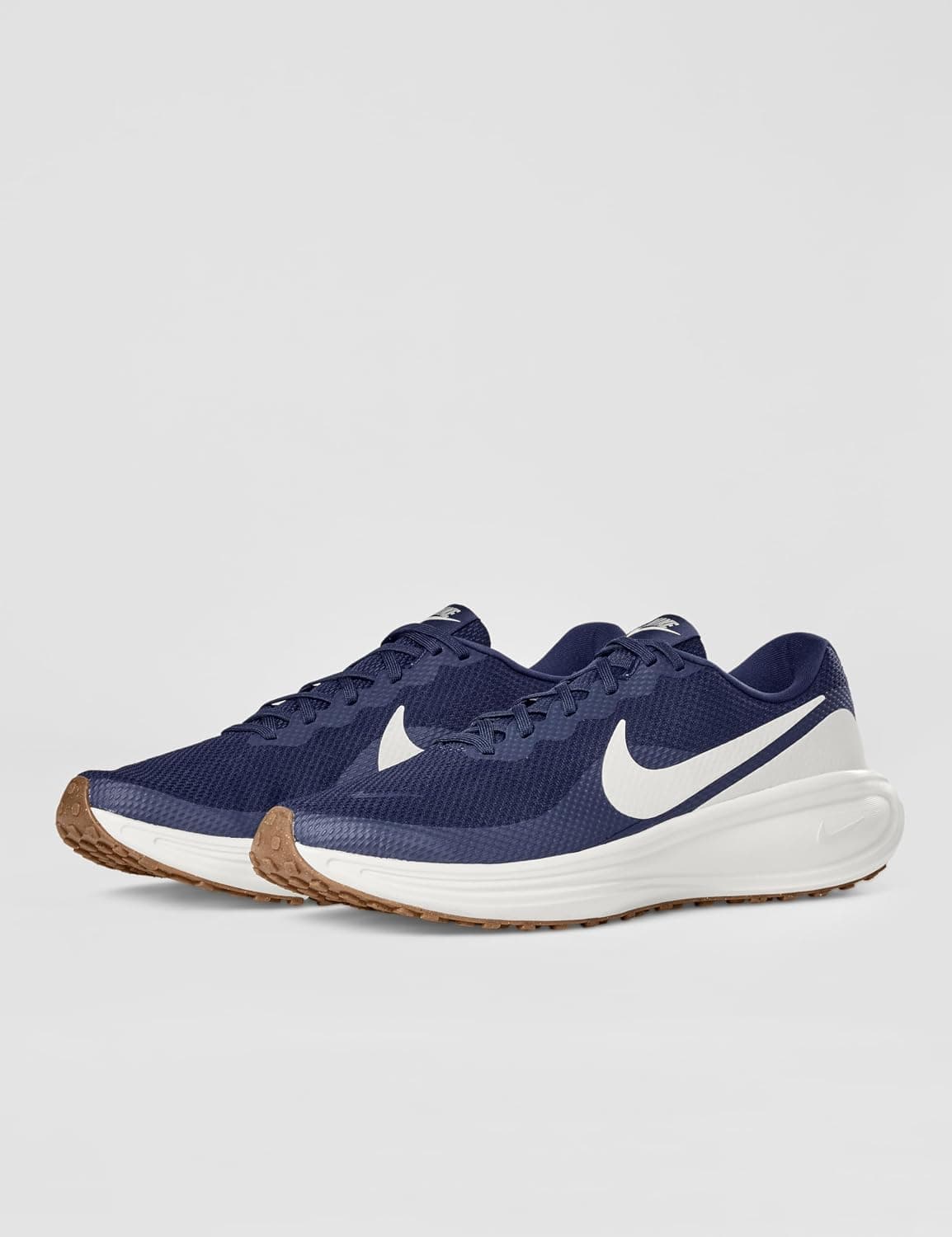 کفش اسنیکر مردانه Nike مدل Revolution 8 کفش اسنیکر مردانه Nike مدل Revolution 8