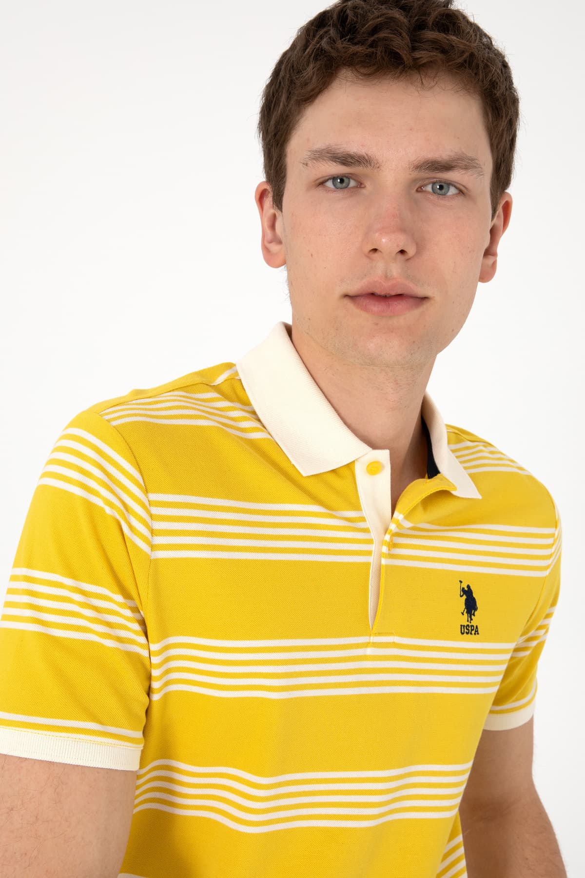تیشرت مردانه U.S. Polo Assn. فیت معمولی راهراه زرد مدل 50306826-VR094 تیشرت مردانه U.S. Polo Assn. فیت معمولی راهراه زرد مدل 50306826-VR094