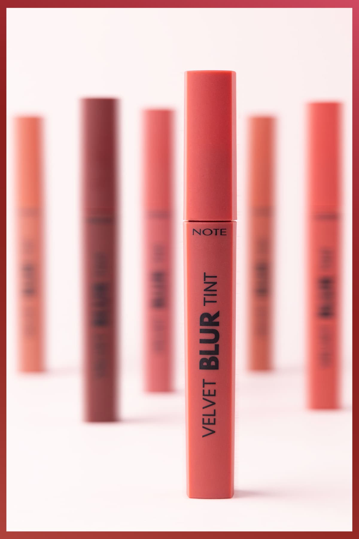 رژ لب مات مرطوبکننده Note Cosmetics قرمز با جلوه مخملی Velvet Blur Tint مدل 06 Terra Flame رژ لب مات مرطوبکننده Note Cosmetics قرمز با جلوه مخملی Velvet Blur Tint مدل 06 Terra Flame