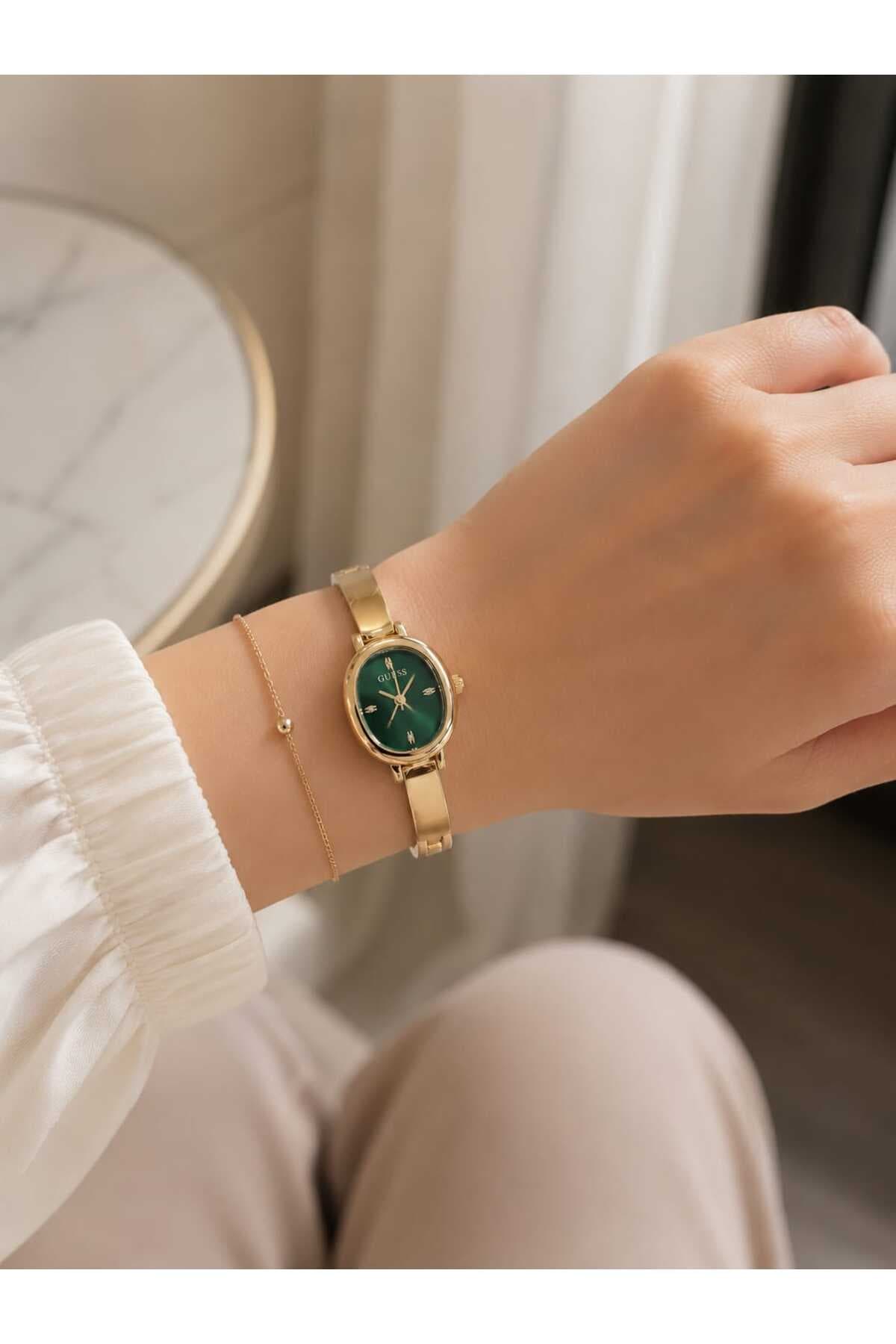 ساعت مچی زنانه Guess دستبندی مدل GUGW0924L7 ساعت مچی زنانه Guess دستبندی مدل GUGW0924L7