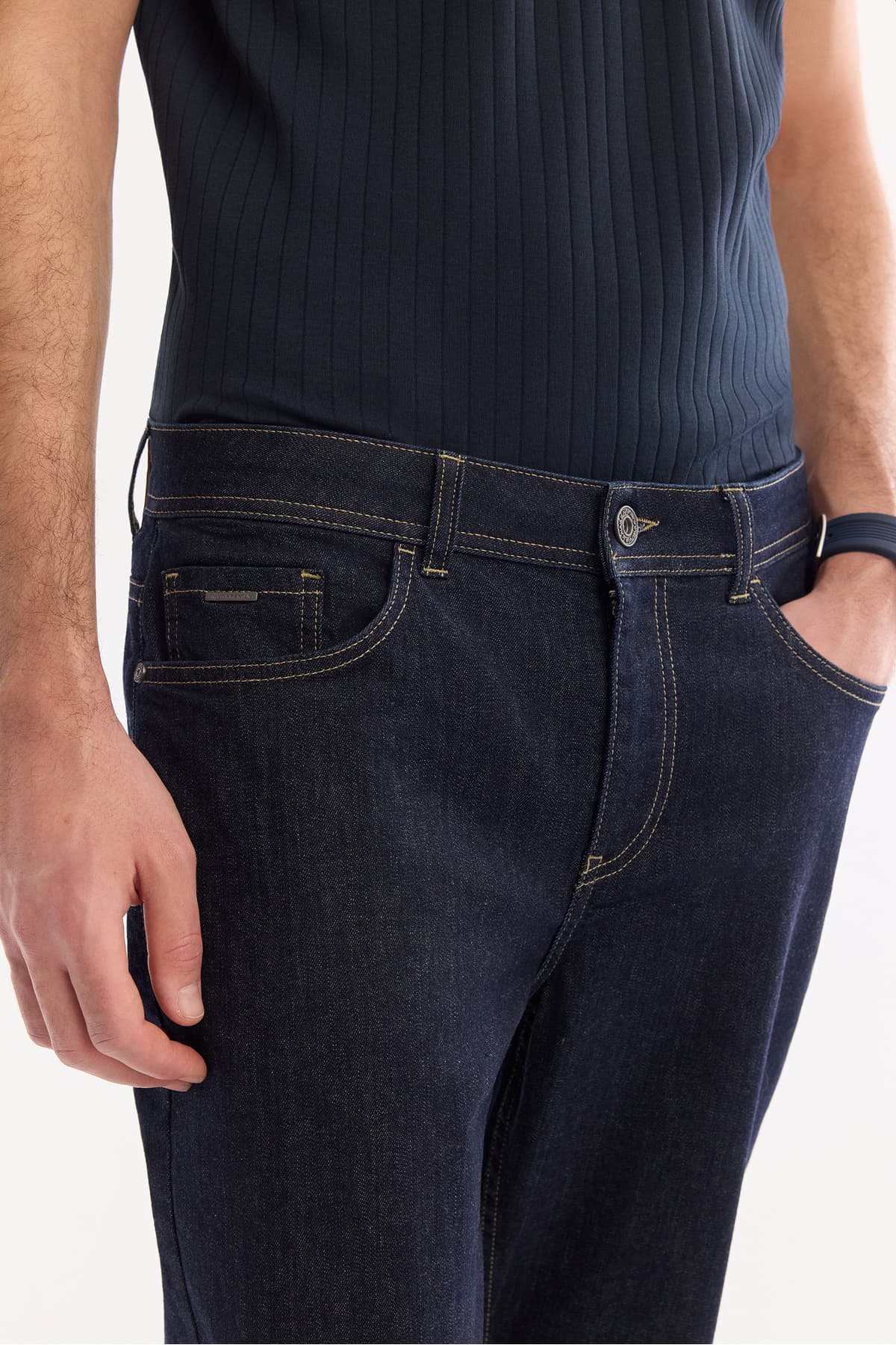 شلوار جین مردانه Avva اسلیم فیت ایندیگو الاستن ساییده مدل Madrid Comfort A61Y3509 شلوار جین مردانه Avva اسلیم فیت ایندیگو الاستن ساییده مدل Madrid Comfort A61Y3509