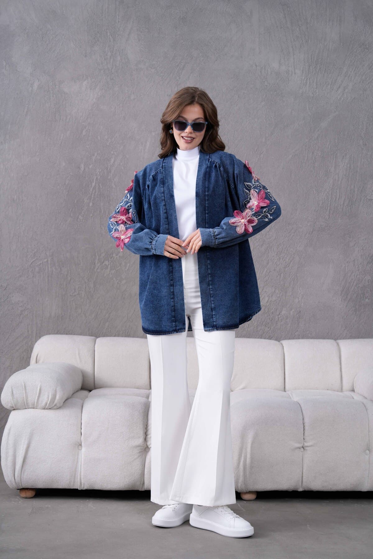 ژاکت کیمونو زنانه Moda Neval جین تور با گلدوزی گل ژاکت کیمونو زنانه Moda Neval جین تور با گلدوزی گل