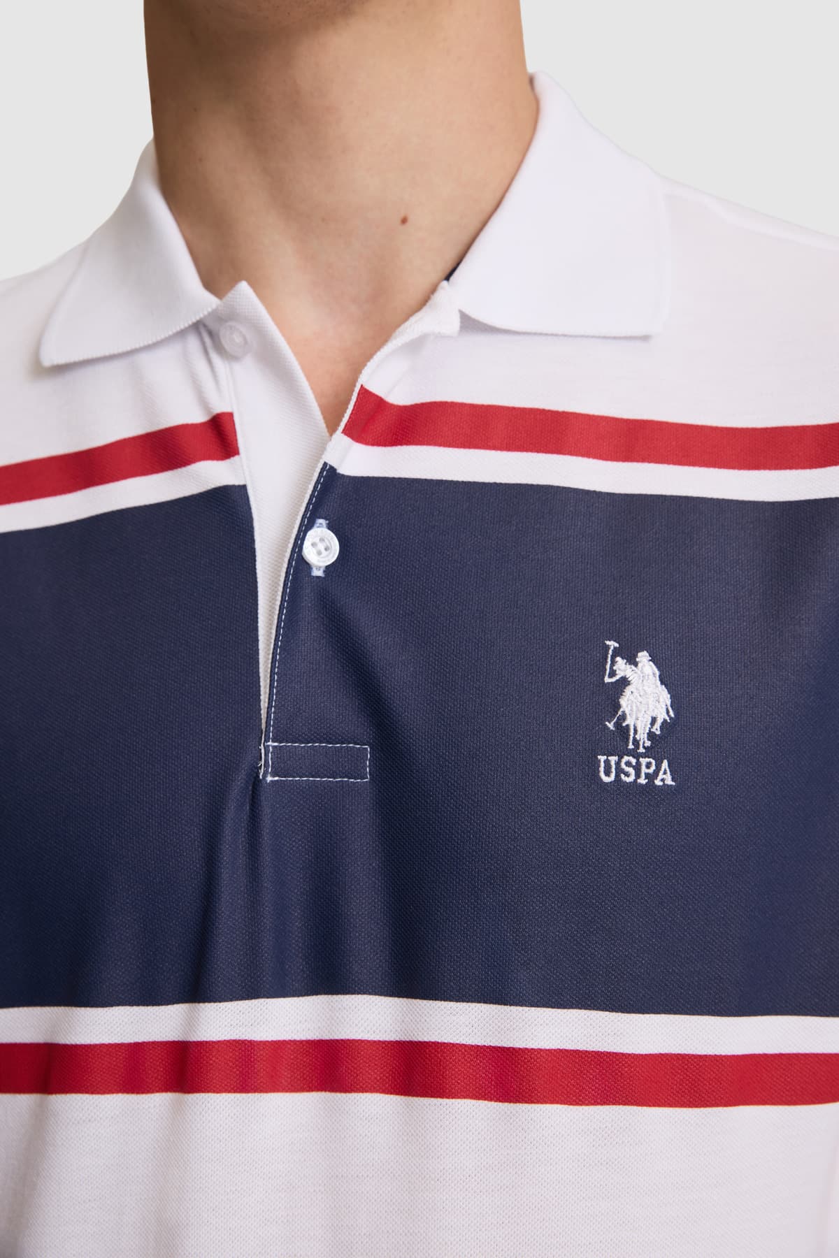 تیشرت یقه پولو مردانه U.S. Polo Assn. سفید فیت معمولی مدل 50326938-VR013 تیشرت یقه پولو مردانه U.S. Polo Assn. سفید فیت معمولی مدل 50326938-VR013