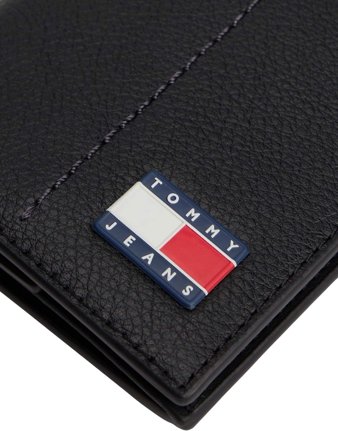 کیف پول مردانه Tommy Jeans مشکی مدل AM0AM13698 کیف پول مردانه Tommy Jeans مشکی مدل AM0AM13698