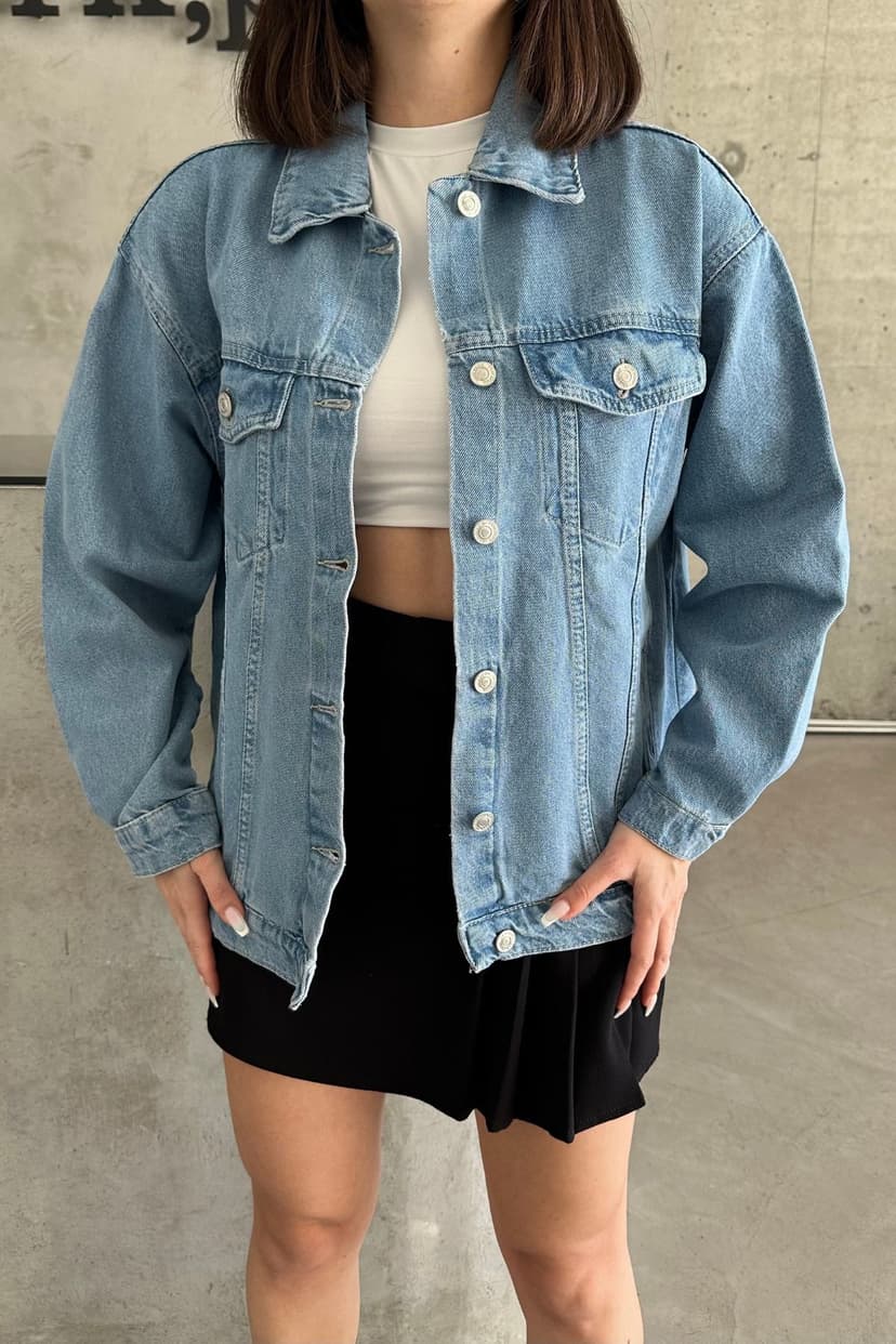 کت جین زنانه XRAY JEANS بلند دکمهدار اورسایز آبی یخی کت جین زنانه XRAY JEANS بلند دکمهدار اورسایز آبی یخی