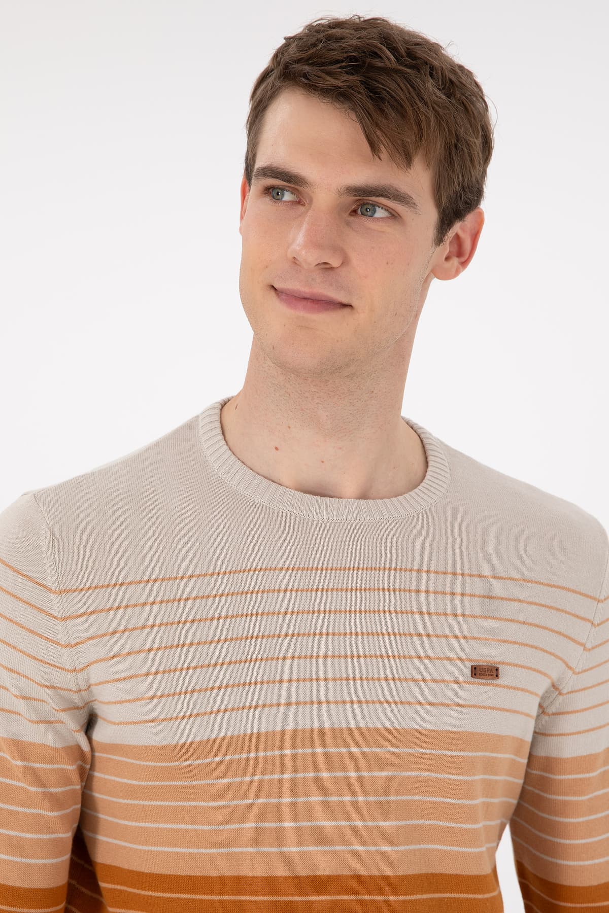 پلیور مردانه U.S. Polo Assn. اسلیم فیت یقه گرد رنگ شتری مدل 50297071-VR015 پلیور مردانه U.S. Polo Assn. اسلیم فیت یقه گرد رنگ شتری مدل 50297071-VR015