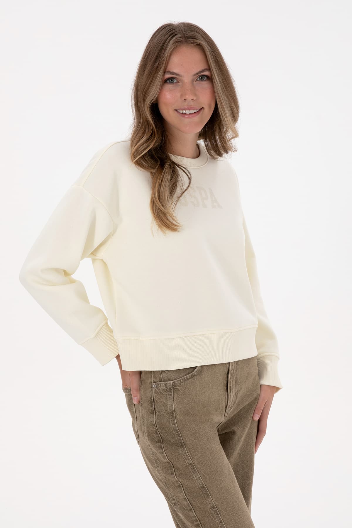 سوئیشرت زنانه U.S. Polo Assn. کرم یقه گرد Basic مدل 50307752-VR256 سوئیشرت زنانه U.S. Polo Assn. کرم یقه گرد Basic مدل 50307752-VR256