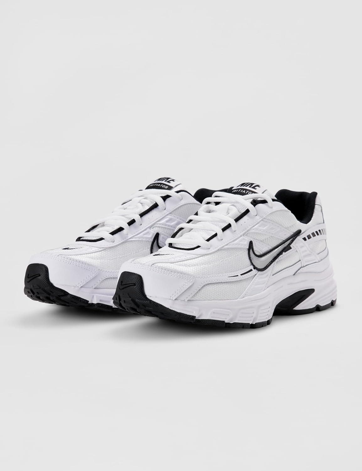 کفش زنانه Nike بندی مدل INITIATOR CN کفش زنانه Nike بندی مدل INITIATOR CN