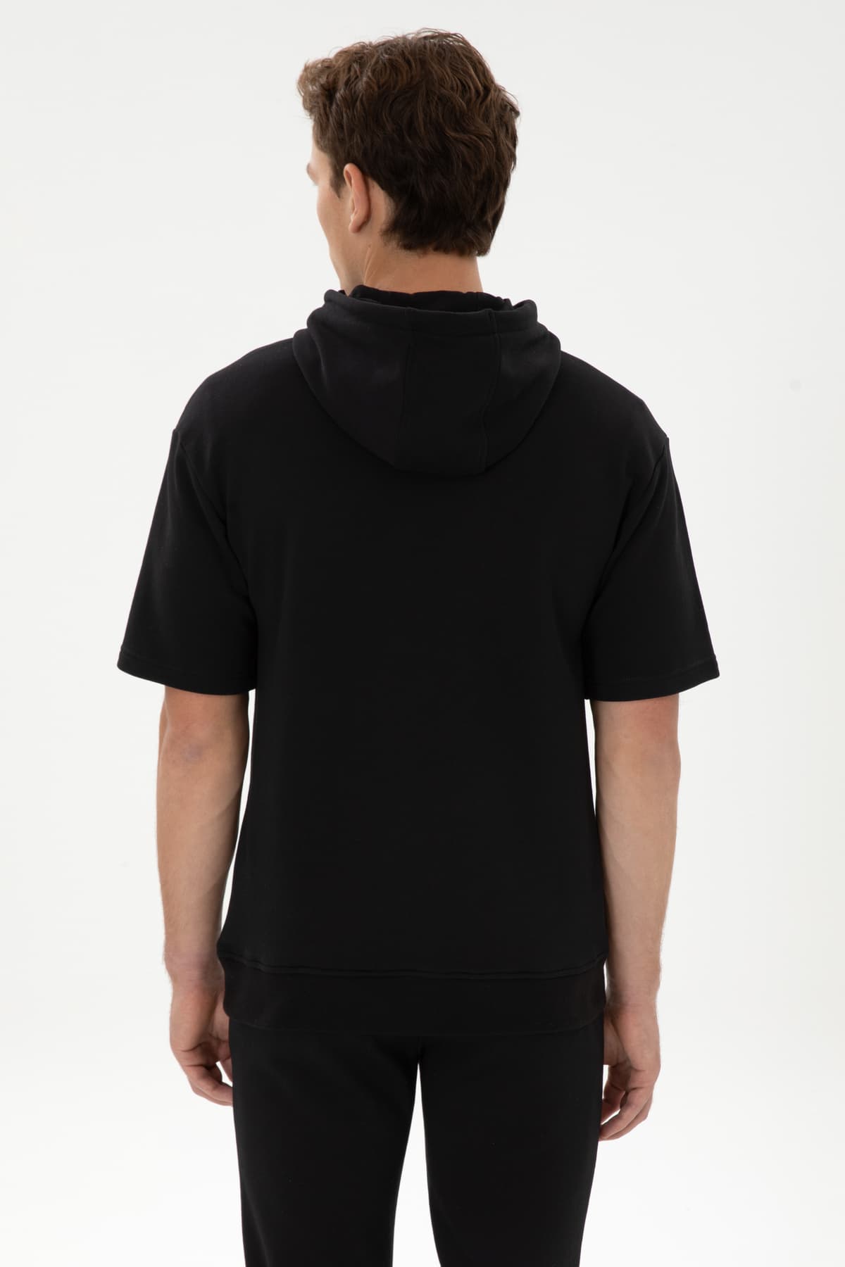 سوئیشرت مردانه U.S. Polo Assn. کلاهدار آستین کوتاه فیت راحت مشکی مدل 50320030-VR046 سوئیشرت مردانه U.S. Polo Assn. کلاهدار آستین کوتاه فیت راحت مشکی مدل 50320030-VR046