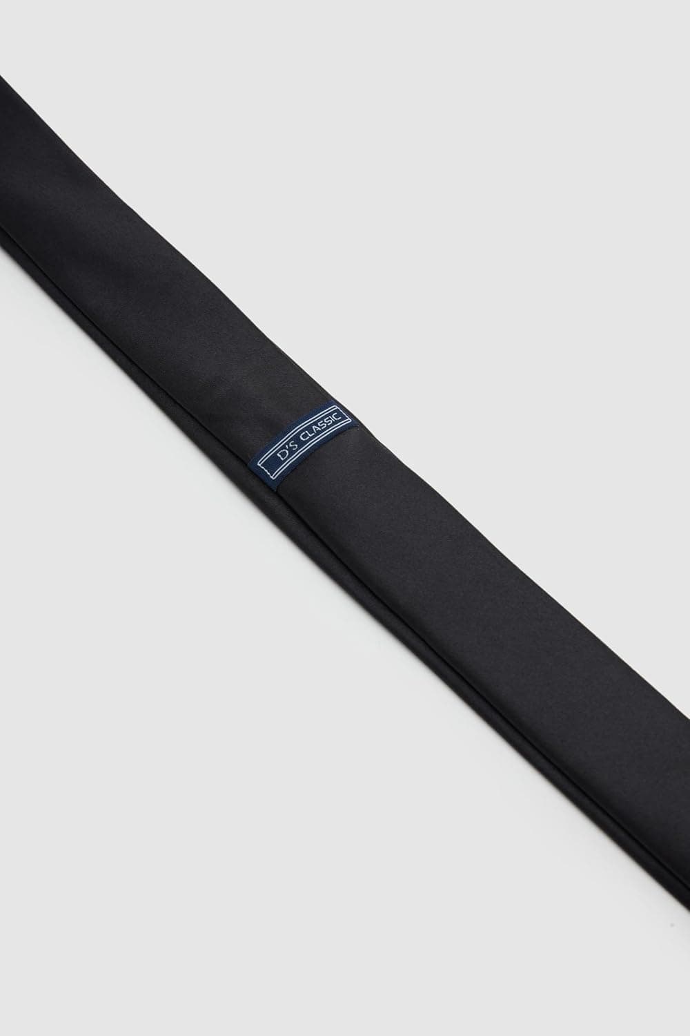کراوات مردانه D'S Damat مشکی ساده 4 cm کراوات مردانه D'S Damat مشکی ساده 4 cm