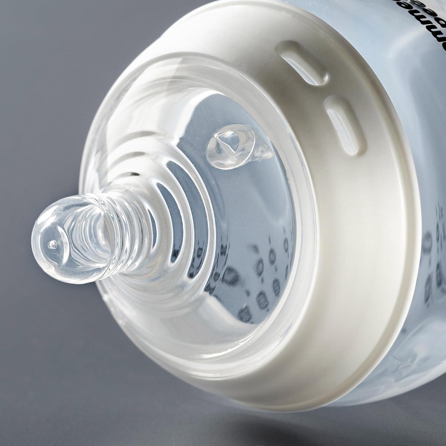 سرشیشه Tommee Tippee Natural Start جریان متوسط ۳+ ماه سیلیکون نرم بسته ۲ عددی سرشیشه Tommee Tippee Natural Start جریان متوسط ۳+ ماه سیلیکون نرم بسته ۲ عددی