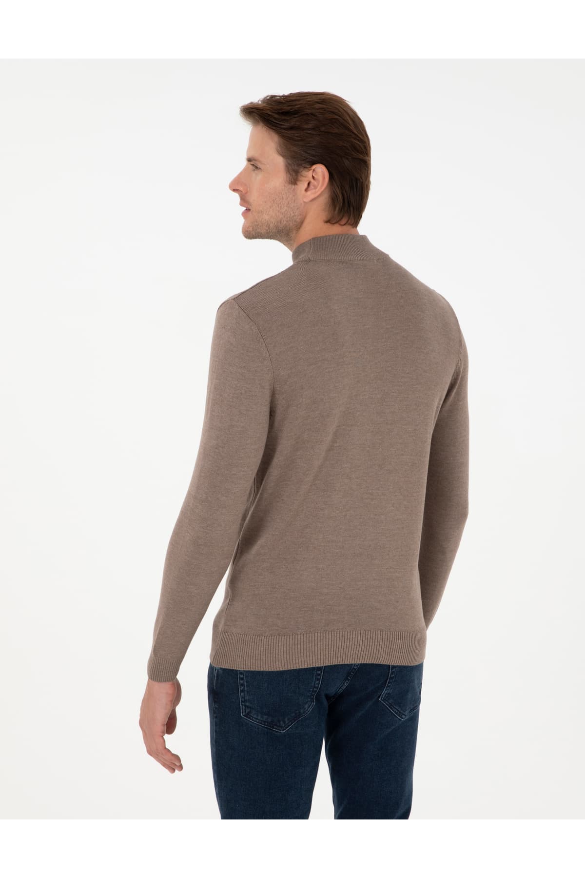 پلیور مردانه Pierre Cardin بافت Slim Fit یقه نیمبالاپوش رنگ ملانژ ویزون مدل 50300460-VR174 پلیور مردانه Pierre Cardin بافت Slim Fit یقه نیمبالاپوش رنگ ملانژ ویزون مدل 50300460-VR174