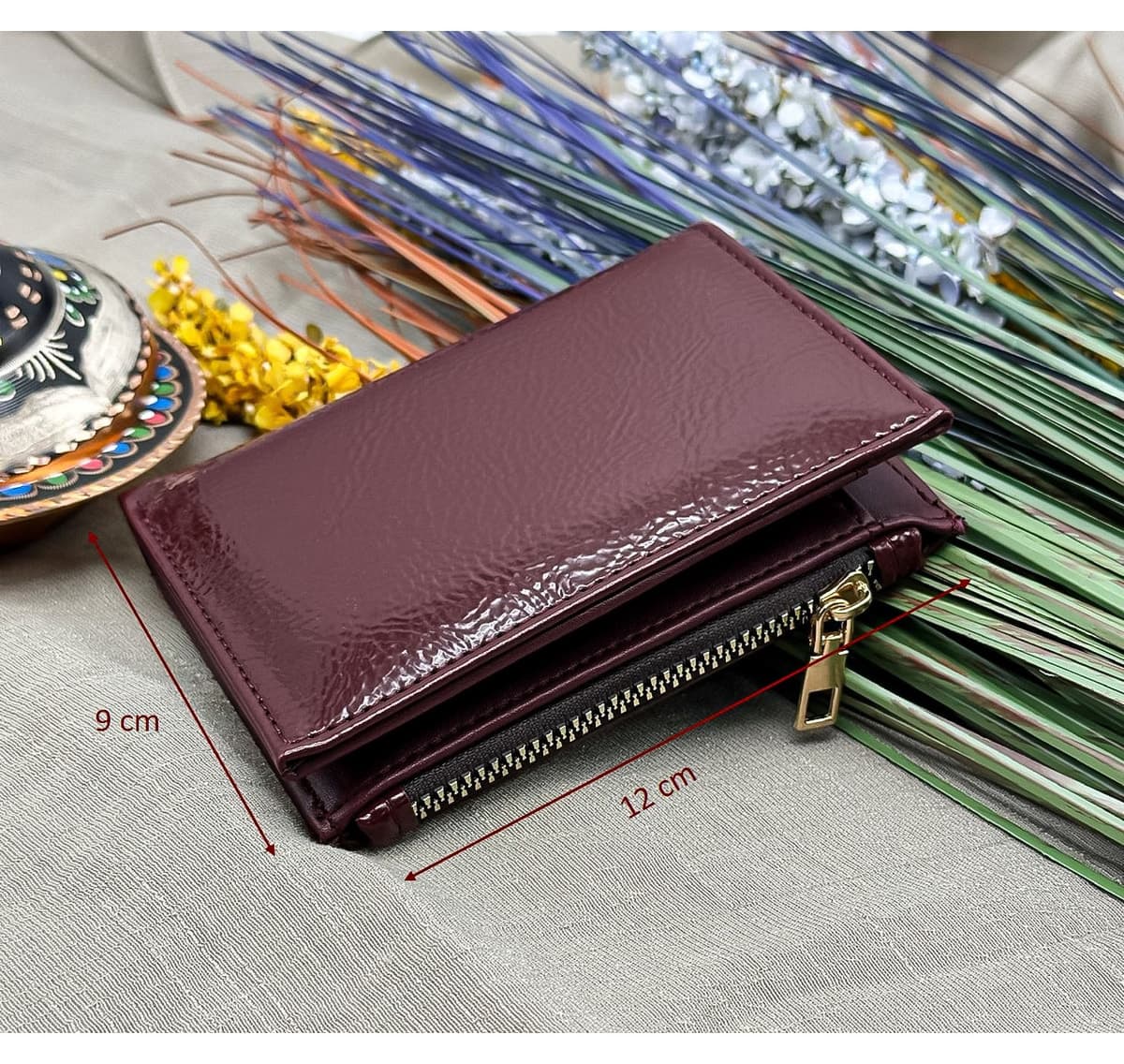کیف پول زنانه Womancraft با جا اسکناسی و جا خرد مدل Santos کیف پول زنانه Womancraft با جا اسکناسی و جا خرد مدل Santos