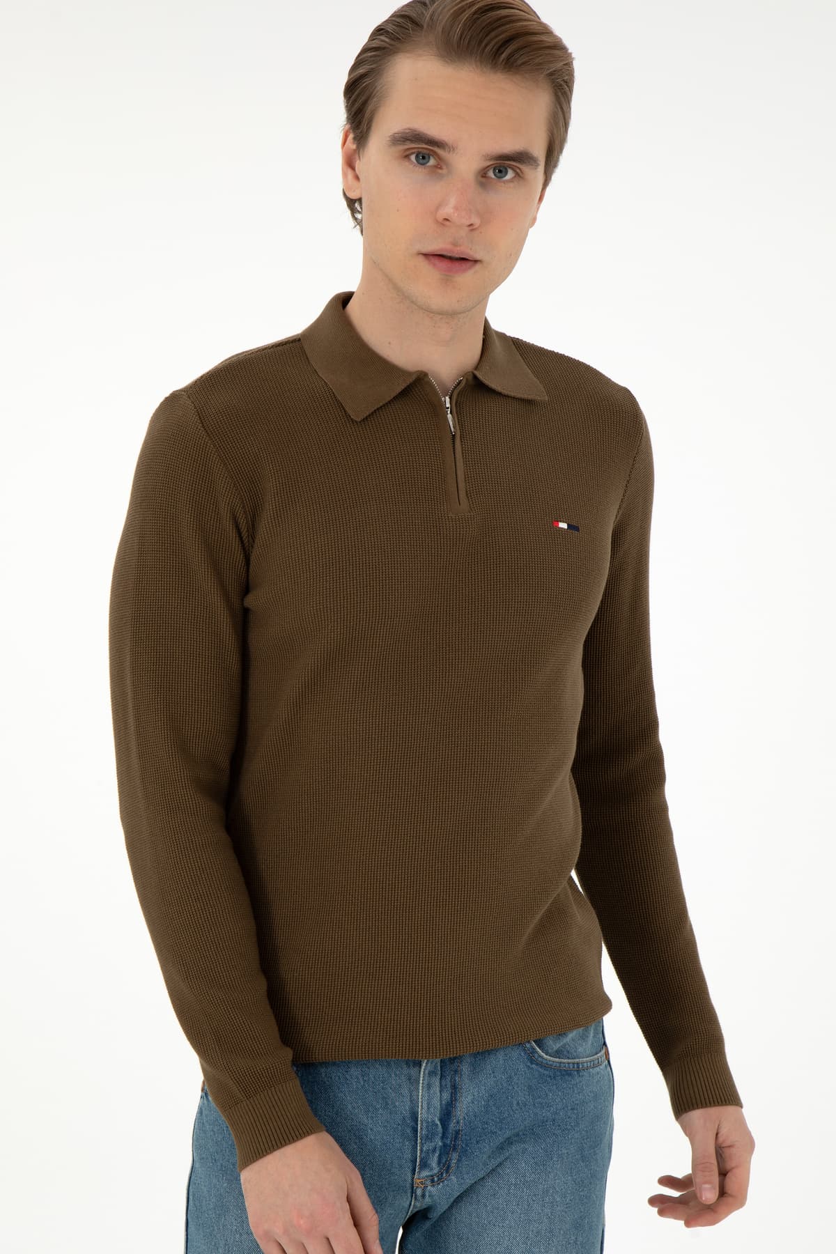 بلوز بافت مردانه U.S. Polo Assn. فیت معمولی نیم زیپ خاکی مدل 50298266-VR027 بلوز بافت مردانه U.S. Polo Assn. فیت معمولی نیم زیپ خاکی مدل 50298266-VR027