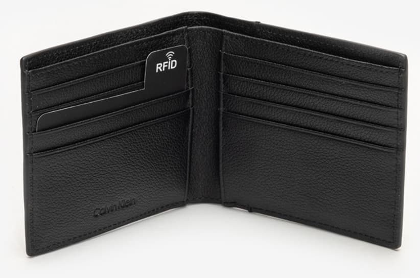 کیف پول مردانه Calvin Klein مشکی XL Emblem AOP Emboss کیف پول مردانه Calvin Klein مشکی XL Emblem AOP Emboss