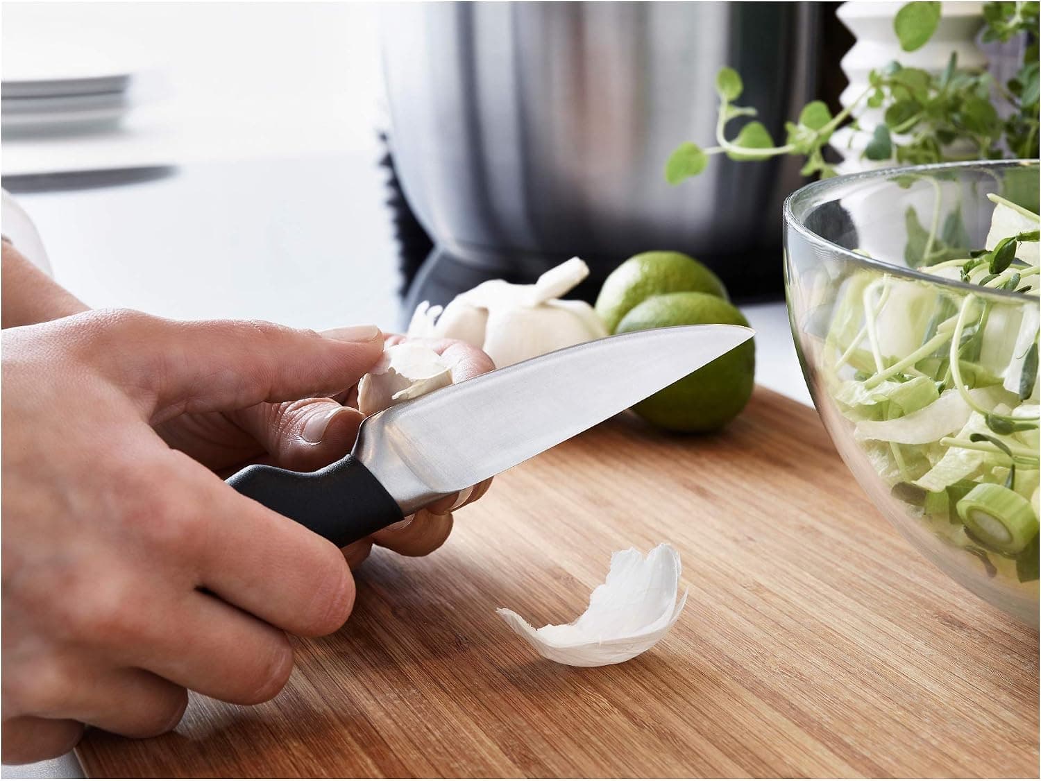 چاقوی پوستکن Ikea استیل ضدزنگ مشکی 9 cm چاقوی پوستکن Ikea استیل ضدزنگ مشکی 9 cm
