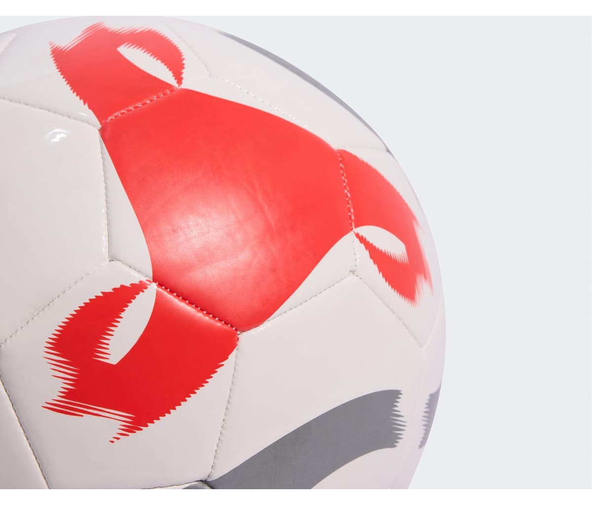 توپ فوتبال adidas مدل Tiro Club TFF Süper Lig رسمی رنگی توپ فوتبال adidas مدل Tiro Club TFF Süper Lig رسمی رنگی