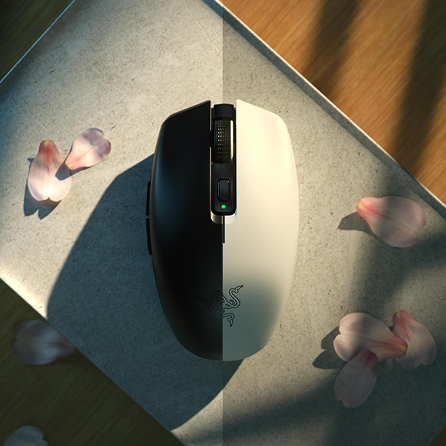 ماوس گیمینگ بیسیم همراه Razer با عمر باتری تا 950 ساعت، مدل Orochi V2، سفید ماوس گیمینگ بیسیم همراه Razer با عمر باتری تا 950 ساعت، مدل Orochi V2، سفید