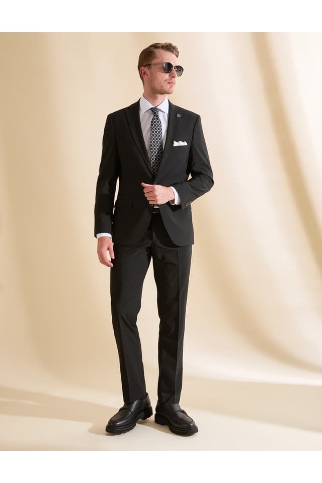 کت و شلوار مردانه Pierre Cardin مشکی فیت اسلیم یقه مونو مدل 50325155-VR046 کت و شلوار مردانه Pierre Cardin مشکی فیت اسلیم یقه مونو مدل 50325155-VR046