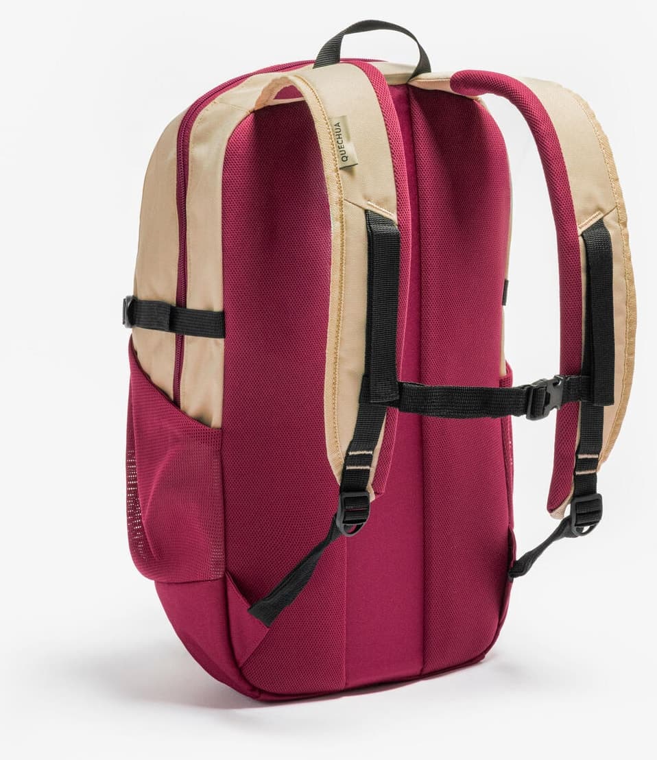 کولهپشتی زنانه Decathlon مدل Quechua Arpenaz 100 با ظرفیت 20 لیتر به رنگ بنفش کولهپشتی زنانه Decathlon مدل Quechua Arpenaz 100 با ظرفیت 20 لیتر به رنگ بنفش