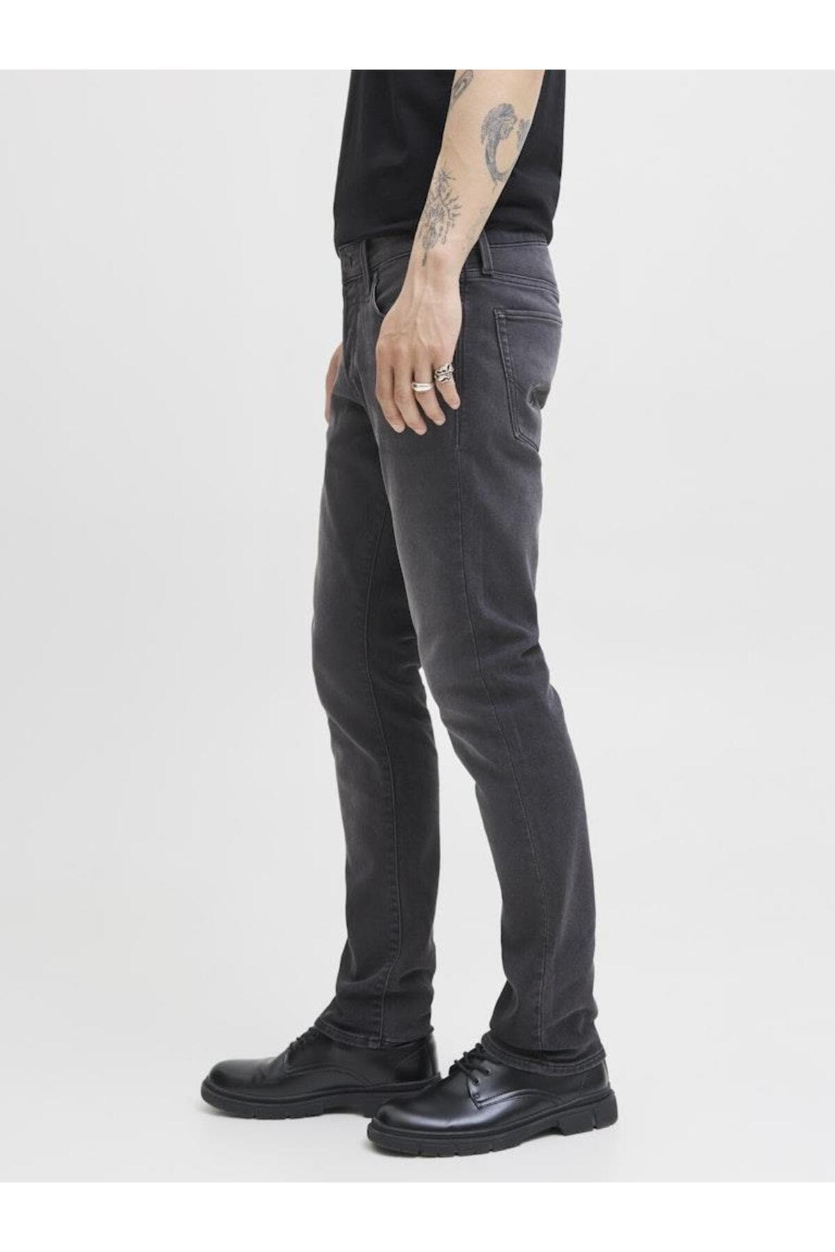 شلوار جین مردانه Jack & Jones مدل JJIMIKE FOX SQ 426 NOOS شلوار جین مردانه Jack & Jones مدل JJIMIKE FOX SQ 426 NOOS