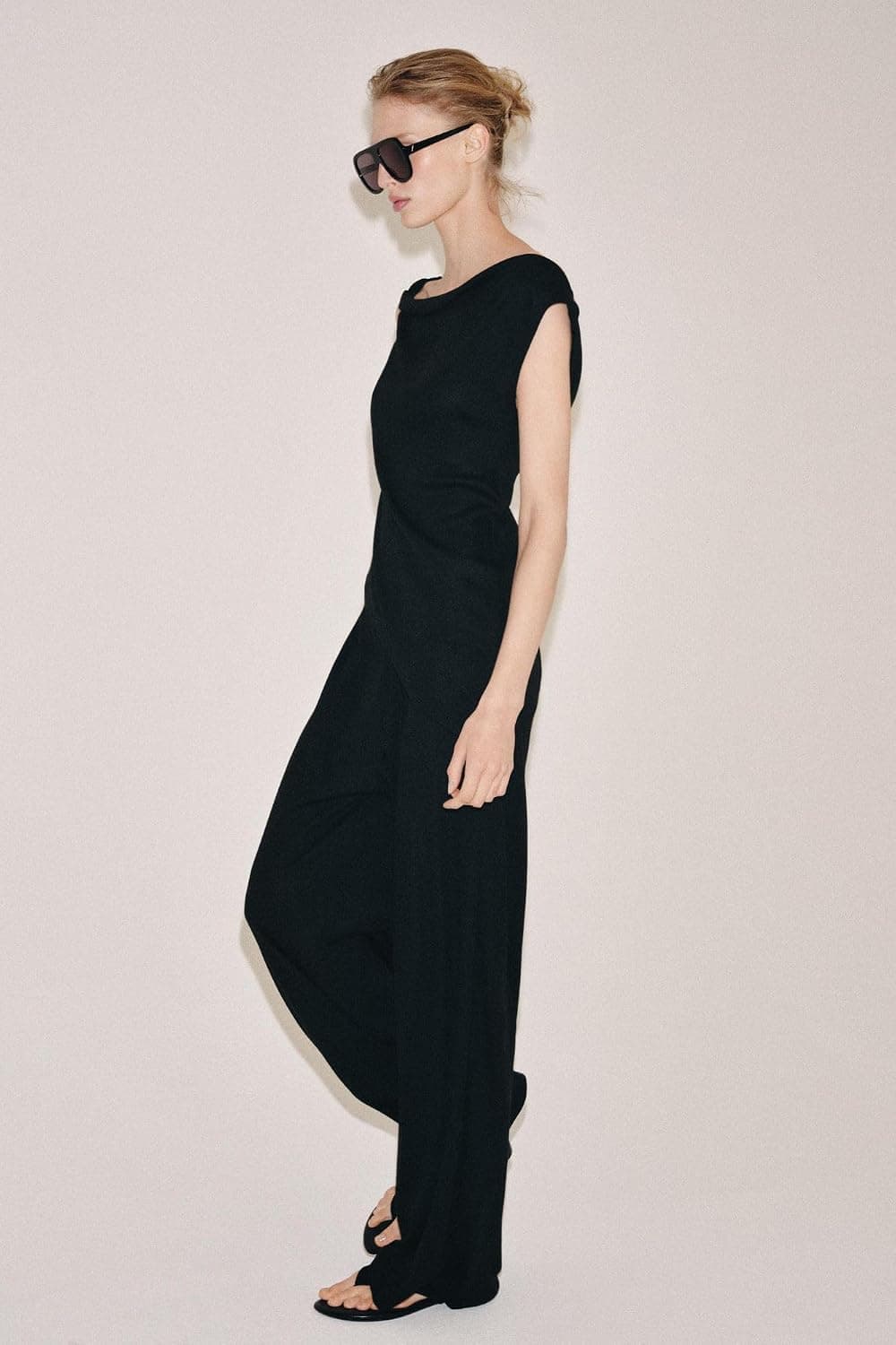 شلوار زنانه Zara Rustik استریت فیت خاکستری آنتراسیت مدل C-leggıng شلوار زنانه Zara Rustik استریت فیت خاکستری آنتراسیت مدل C-leggıng