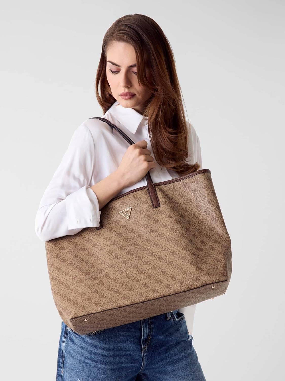 کیف توت زنانه GUESS دو کاره Eco Victtoria Large کیف توت زنانه GUESS دو کاره Eco Victtoria Large