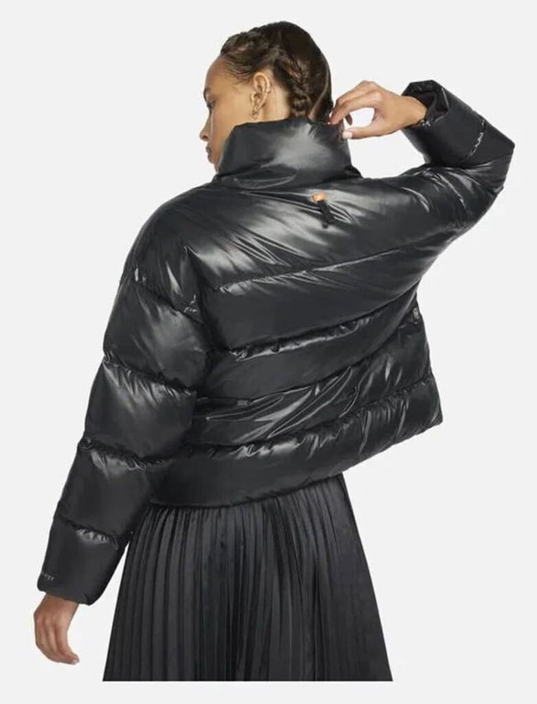 مونت زنانه Nike Therma-FIT City Series فول زیپ مدل DH4079-010 مونت زنانه Nike Therma-FIT City Series فول زیپ مدل DH4079-010