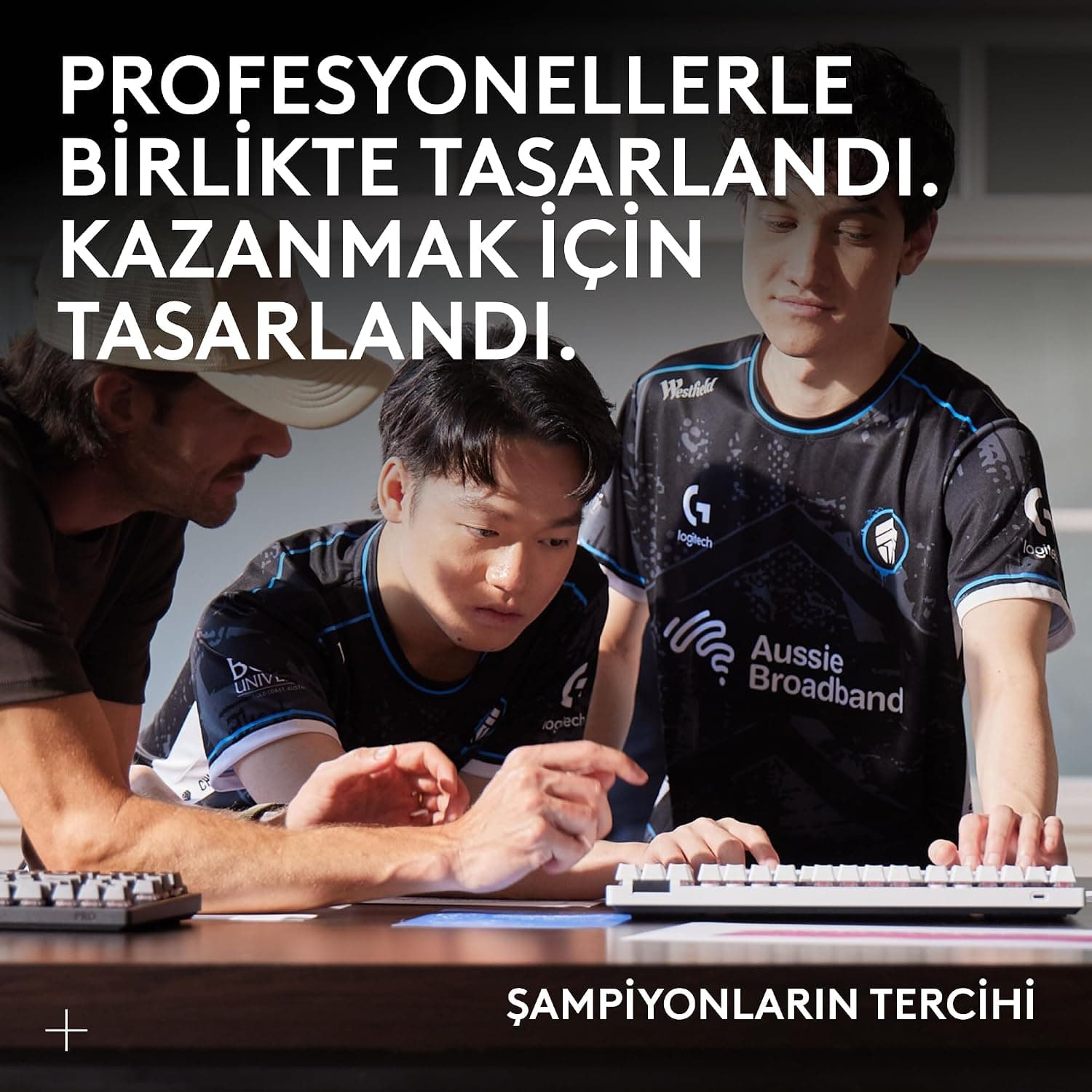 ماوس گیمینگ بیسیم Logitech G PRO X Superlight 2C سبک با حسگر Hero 2 و 44.000 DPI مشکی ماوس گیمینگ بیسیم Logitech G PRO X Superlight 2C سبک با حسگر Hero 2 و 44.000 DPI مشکی