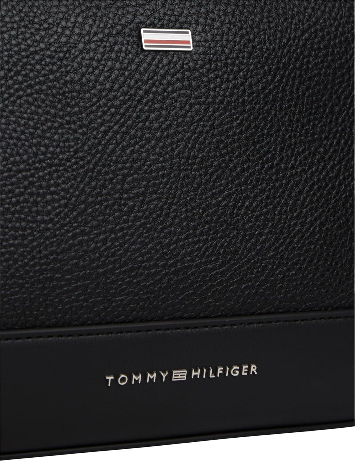 کیف کوچک مردانه Tommy Hilfiger Th Central Pouch مشکی One Size مدل AM0AM14484 کیف کوچک مردانه Tommy Hilfiger Th Central Pouch مشکی One Size مدل AM0AM14484