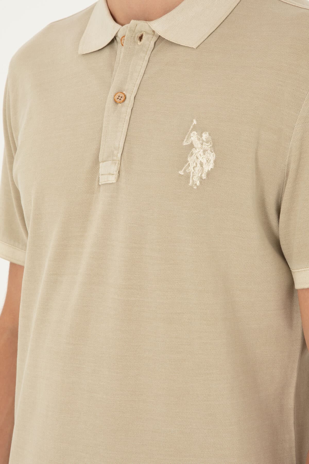 تیشرت پولو مردانه U.S. Polo Assn. اسلیم فیت خاکی روشن مدل 50294207-VR183 تیشرت پولو مردانه U.S. Polo Assn. اسلیم فیت خاکی روشن مدل 50294207-VR183
